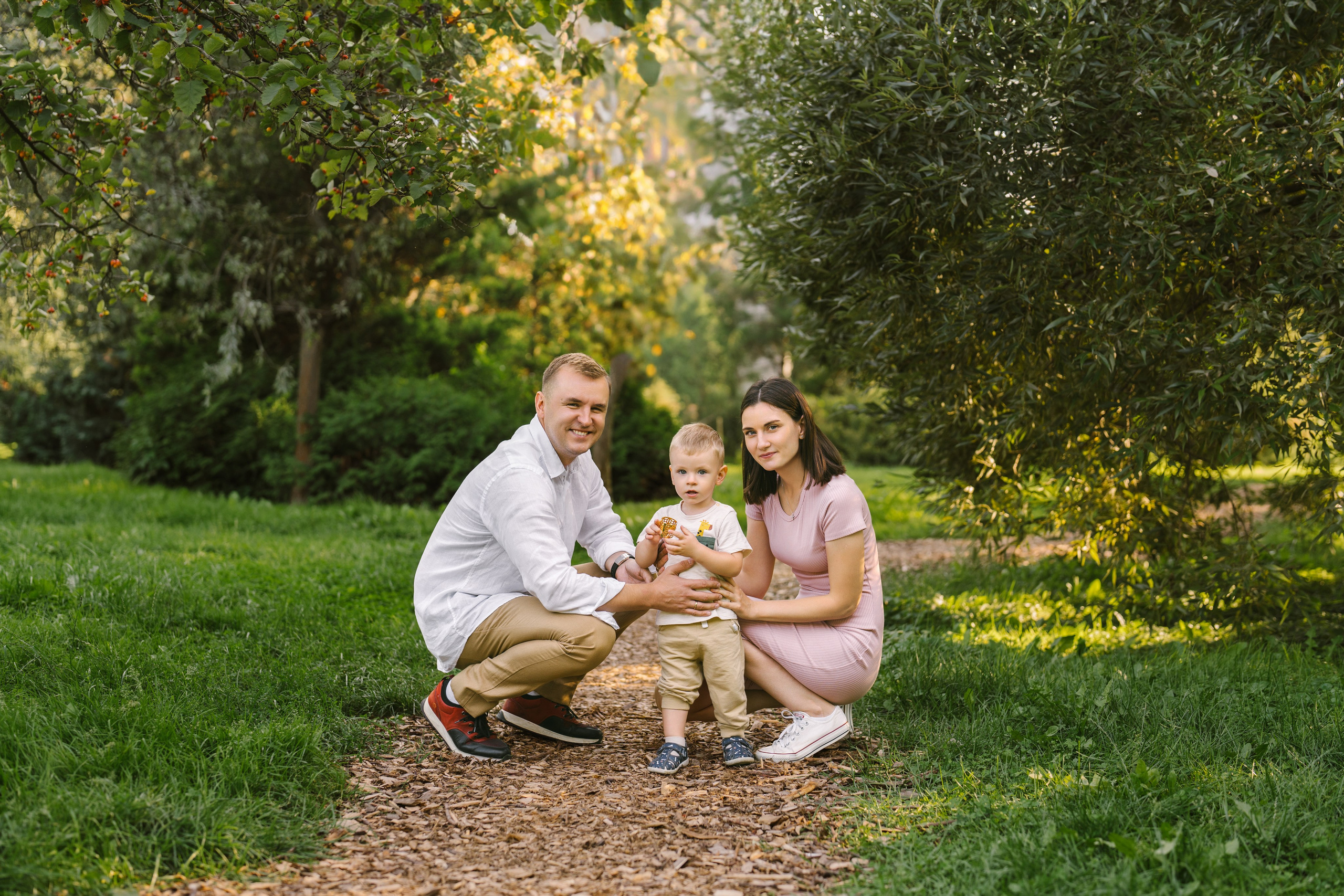 Семейная фотосессия в парке. Детский, семейный и ньюборн фотограф в Москве Юлия Шуарт