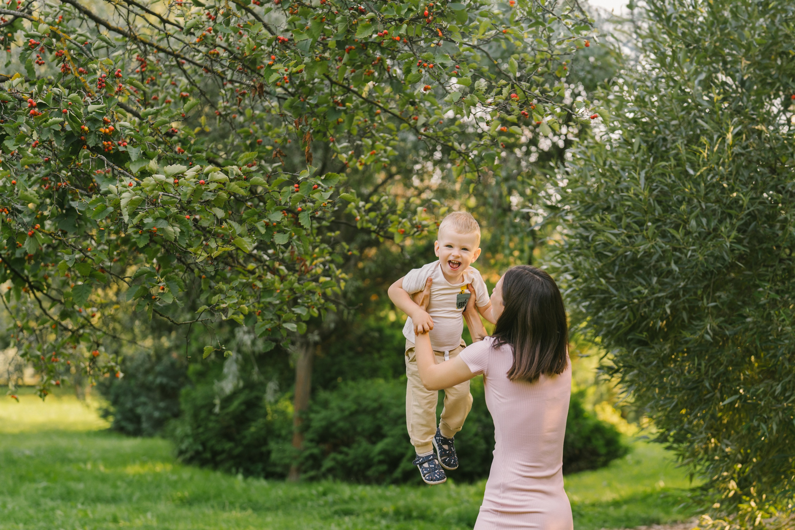 Семейная фотосессия в парке. Детский, семейный и ньюборн фотограф в Москве Юлия Шуарт
