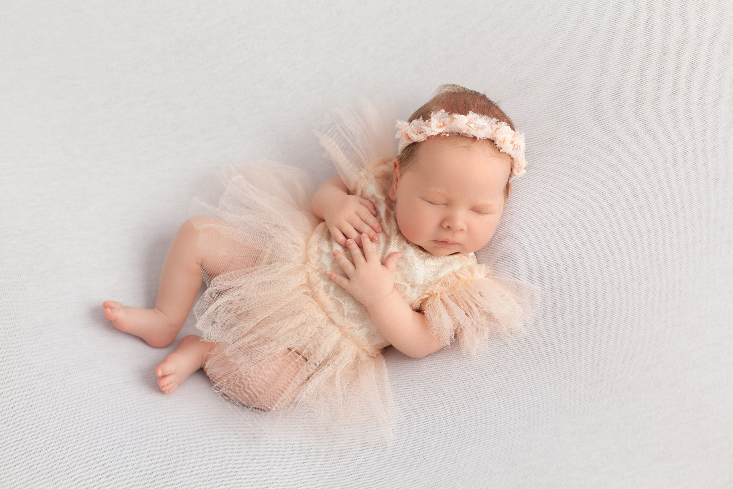 PH @newborn_flower. Retoucher Aleksmokh