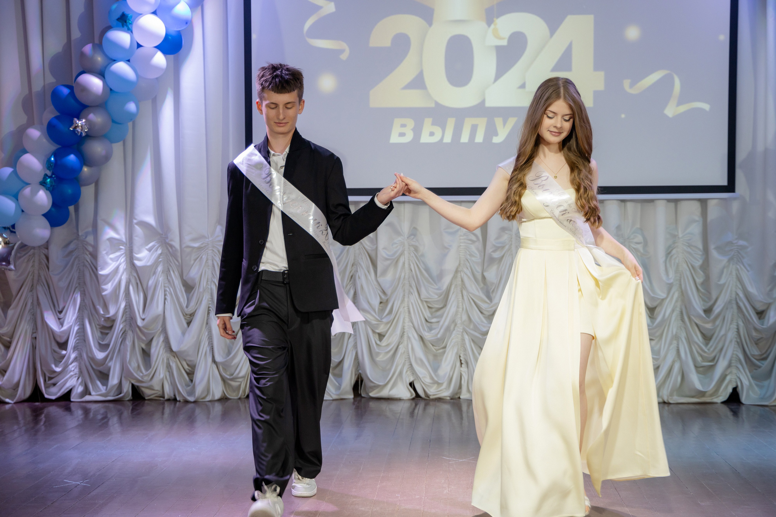 Школьный выпускной 2024 год в Соколе (Минск). Свадебный фотограф в Минске/Беларуси Сергей Спиридонов