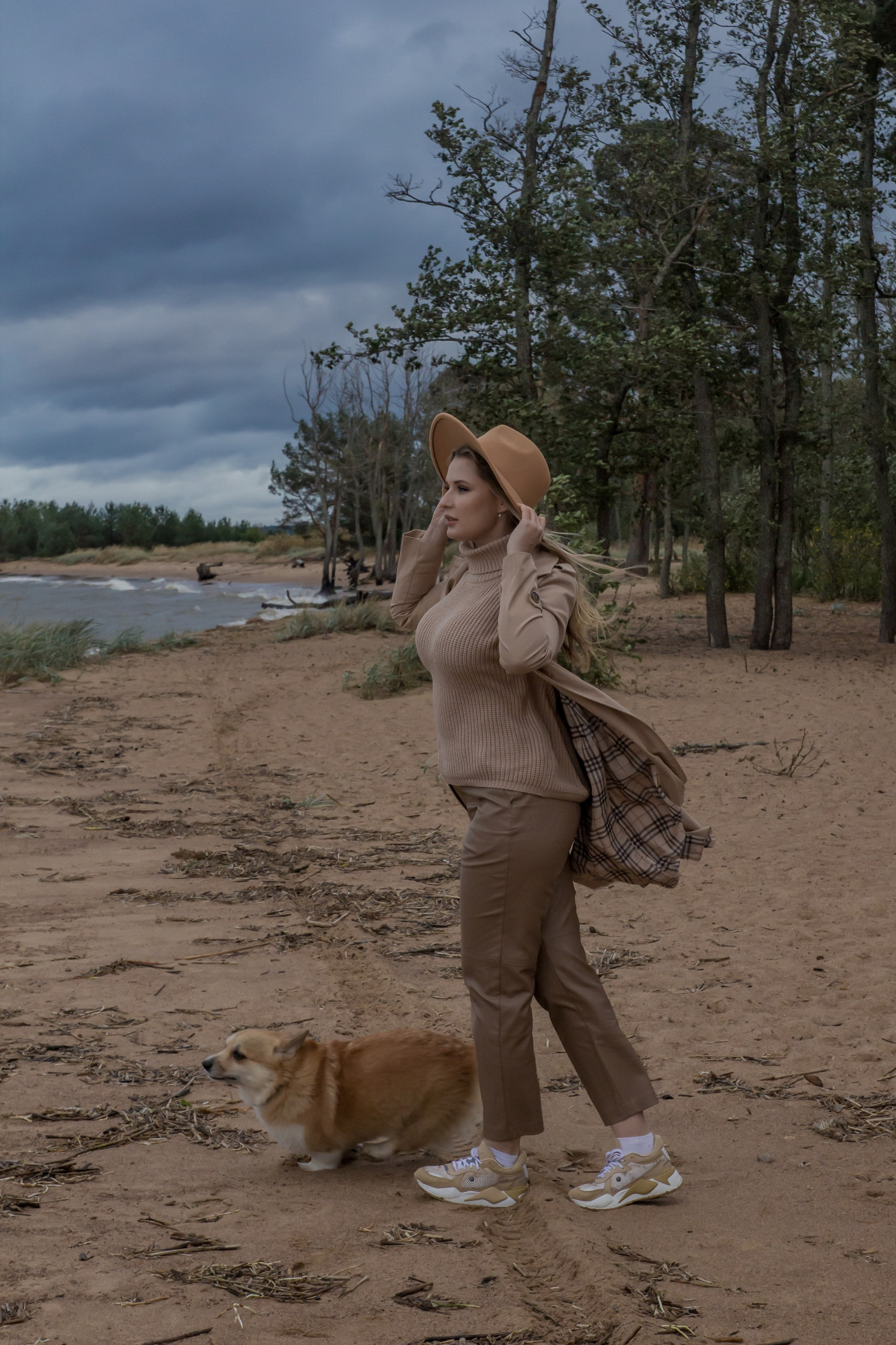 На берегу… С пушистым любимками🐾🐾. Женский портрет и немного больше в Санкт-Петербурге