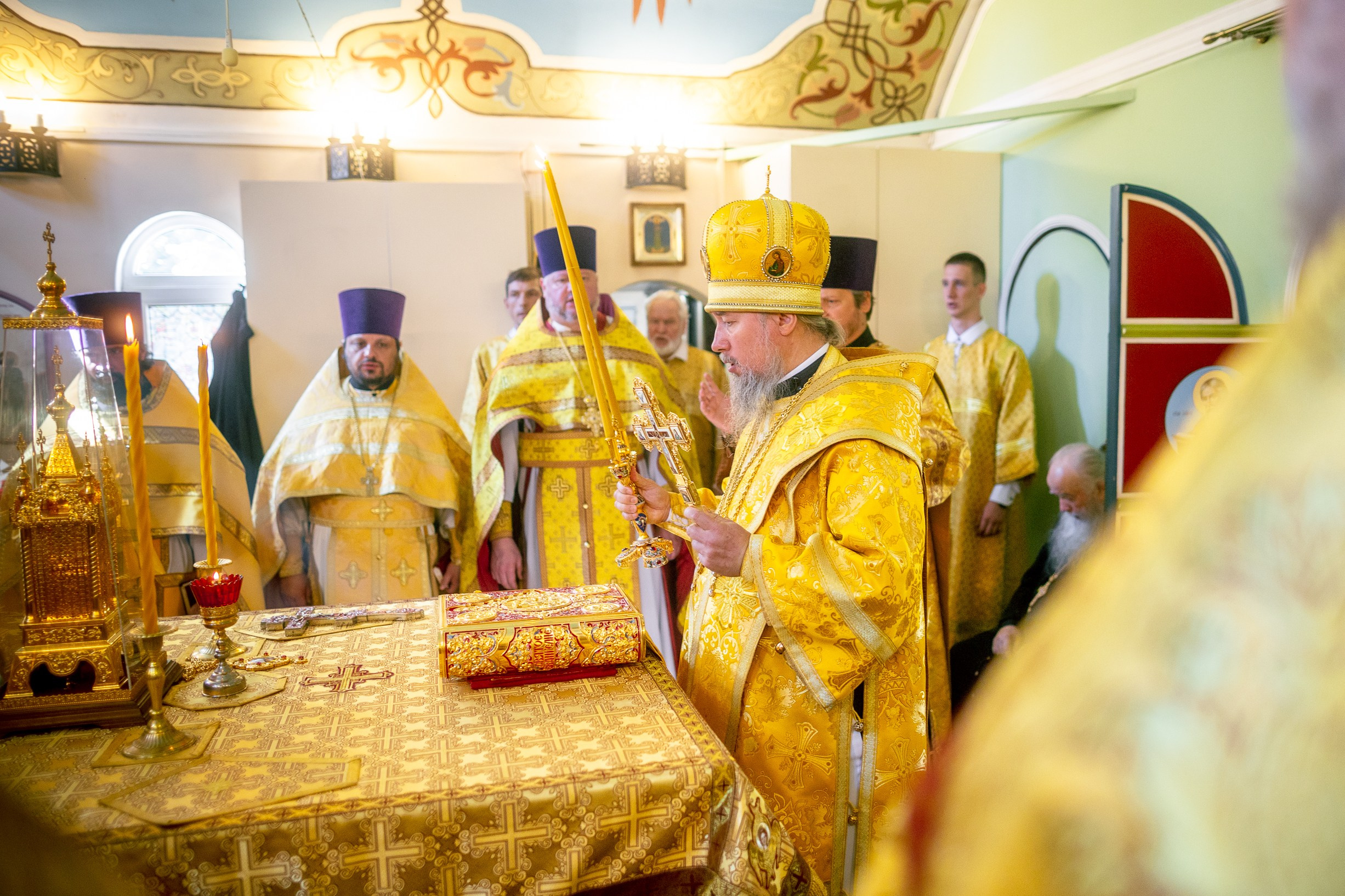 Митрополит Василий. 10 лет Храму Святителя Спиридона Тримифунтского. Фото и видеосъемка любых мероприятий в городе Краснодаре и Краснодарском крае. Щеколдин Антон