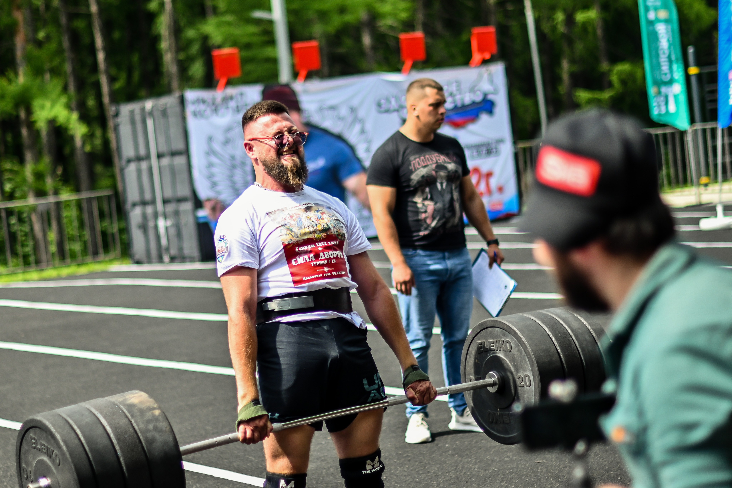 СТРОНГ. Фотограф для бизнесконтента, репортажей и семейного альбома в Москве
