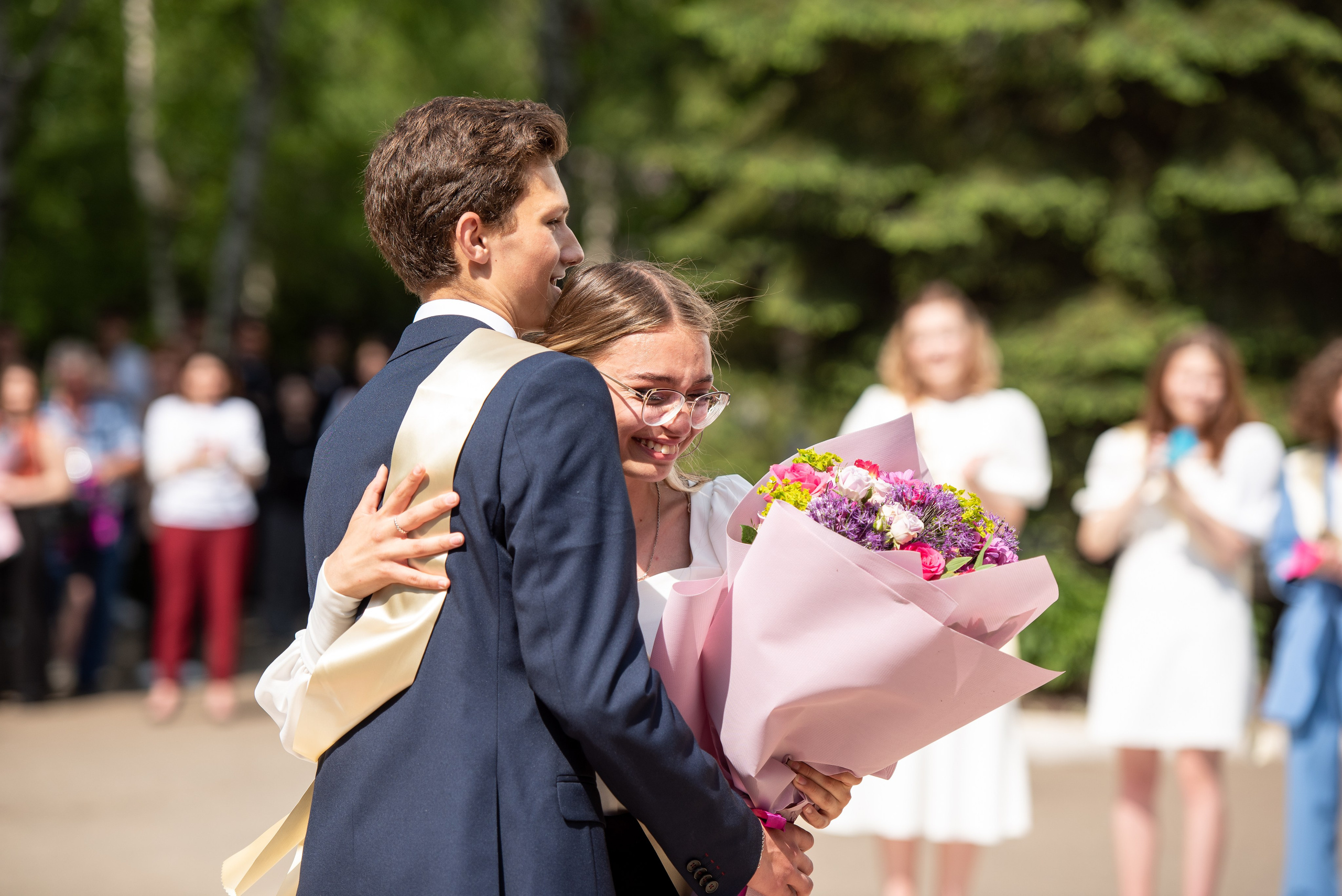 Выпускные школ. Свадебный и репортажный фотограф