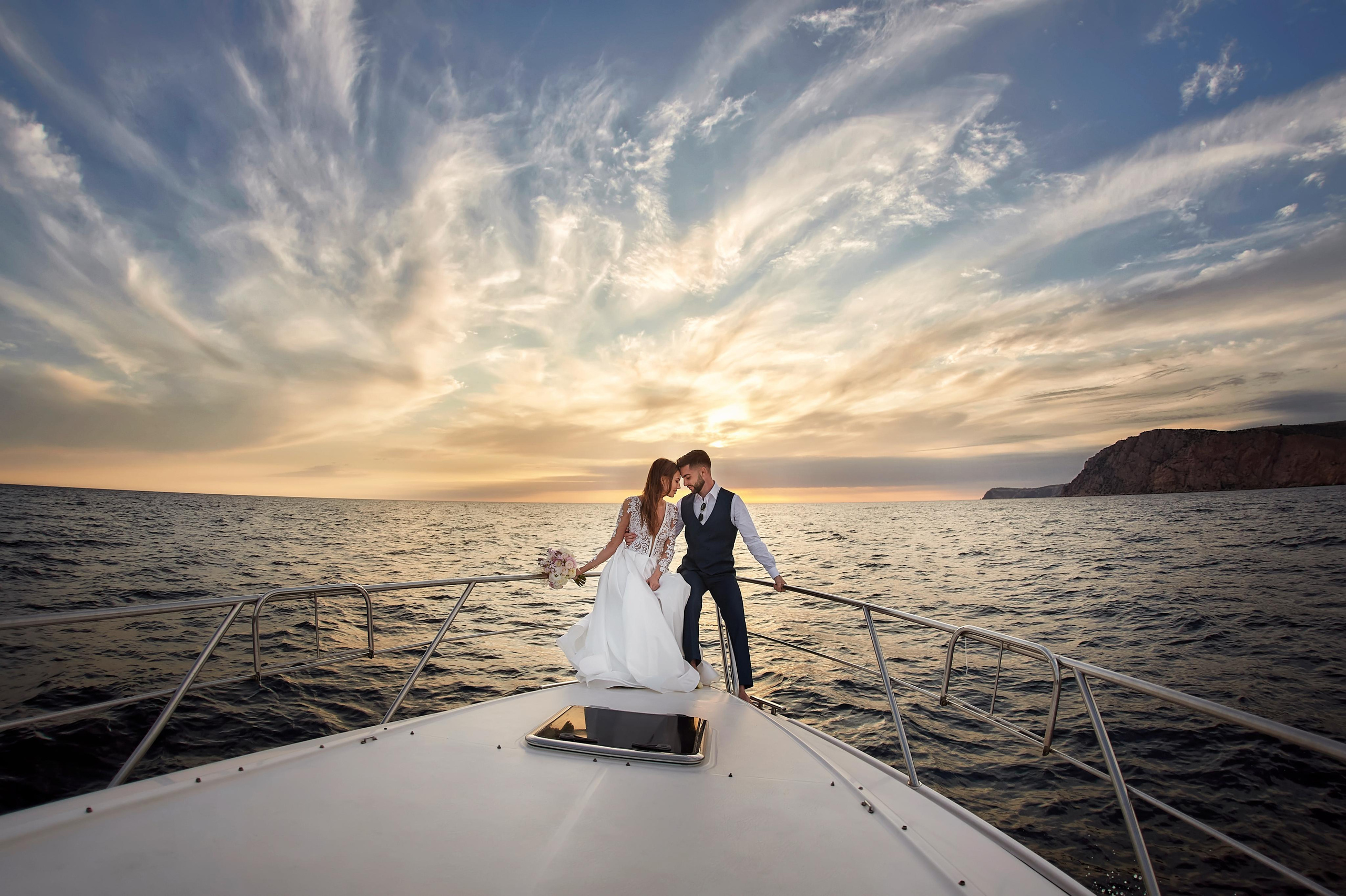 Love Story в Крыму вместе с Твинс Студио. ТВИНС СТУДИО — лучшие свадебные фотографы и видеографы в Краснодаре