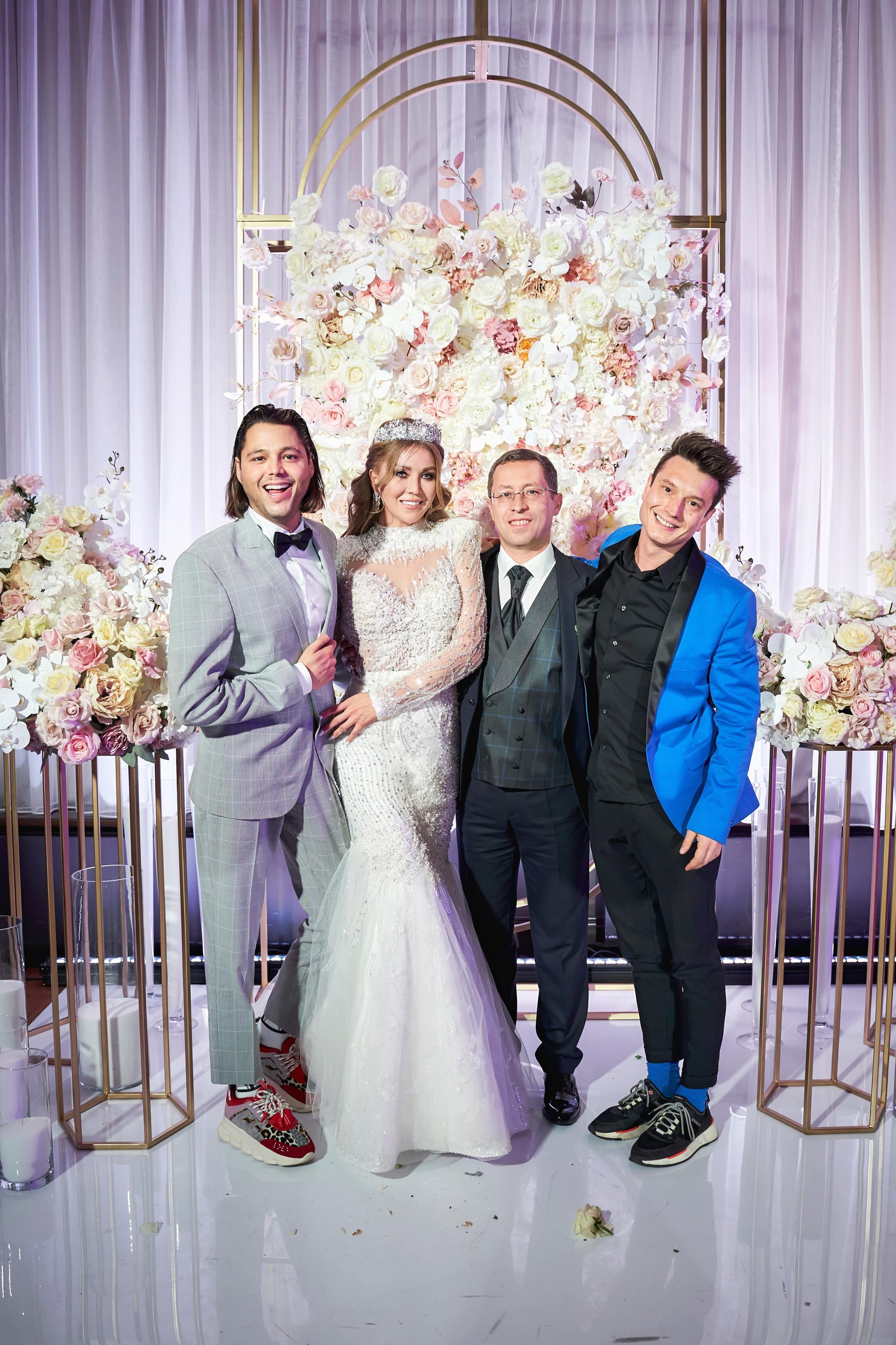 Звёздный свадебный приём в Москве. ТВИНС СТУДИО фото и видео. ТВИНС СТУДИО — лучшие свадебные фотографы и видеографы в Краснодаре