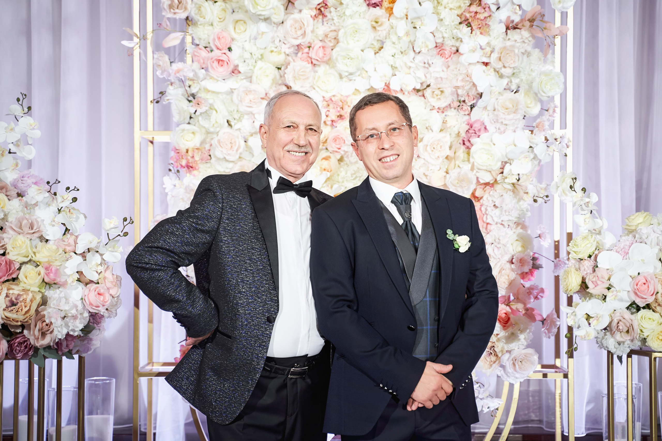 Звёздный свадебный приём в Москве. ТВИНС СТУДИО фото и видео. ТВИНС СТУДИО — лучшие свадебные фотографы и видеографы в Краснодаре