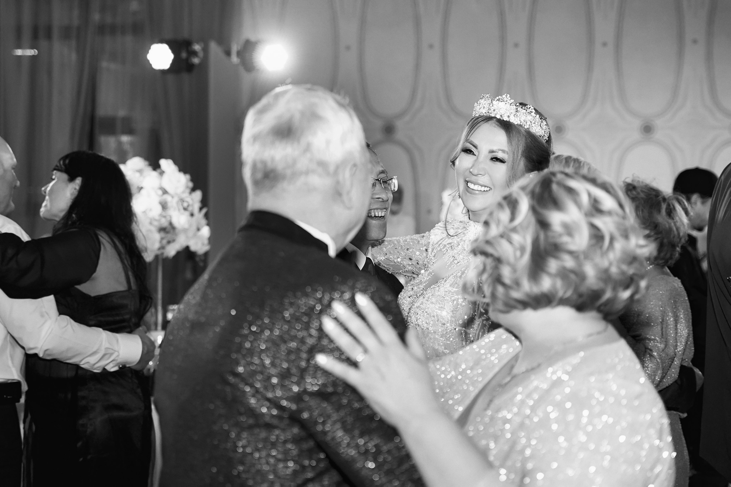 Звёздный свадебный приём в Москве. ТВИНС СТУДИО фото и видео. ТВИНС СТУДИО — лучшие свадебные фотографы и видеографы в Краснодаре