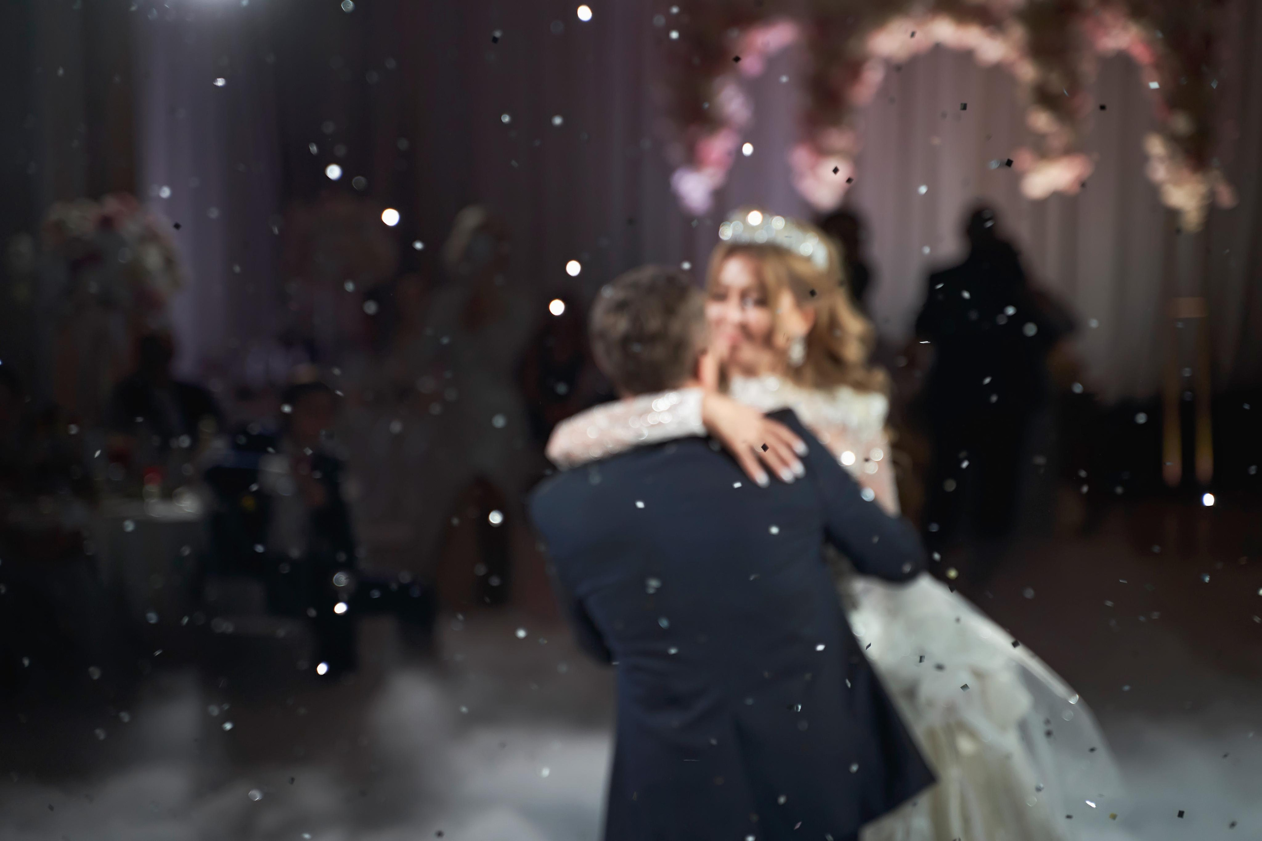 Звёздный свадебный приём в Москве. ТВИНС СТУДИО фото и видео. ТВИНС СТУДИО — лучшие свадебные фотографы и видеографы в Краснодаре