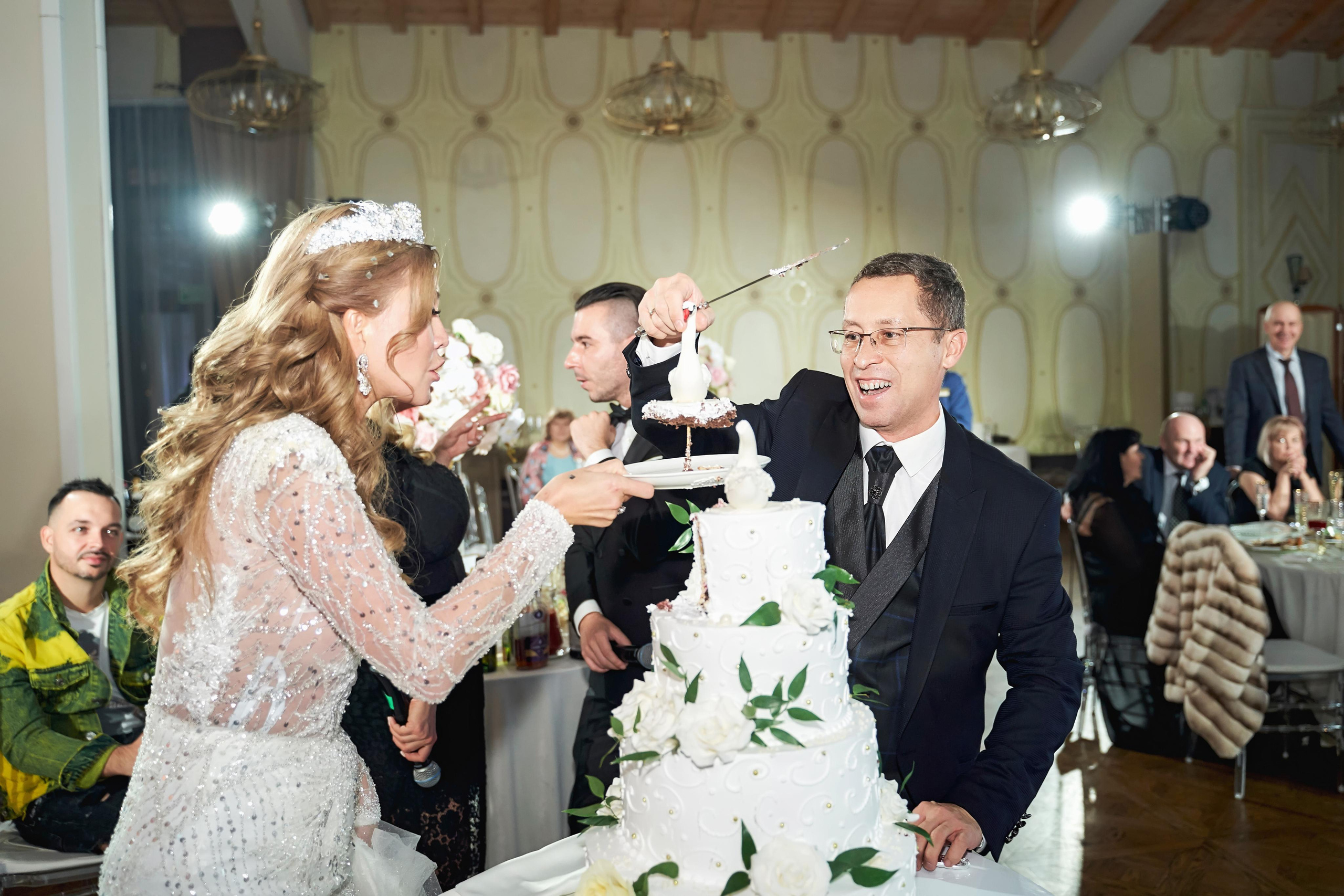 Звёздный свадебный приём в Москве. ТВИНС СТУДИО фото и видео. ТВИНС СТУДИО — лучшие свадебные фотографы и видеографы в Краснодаре