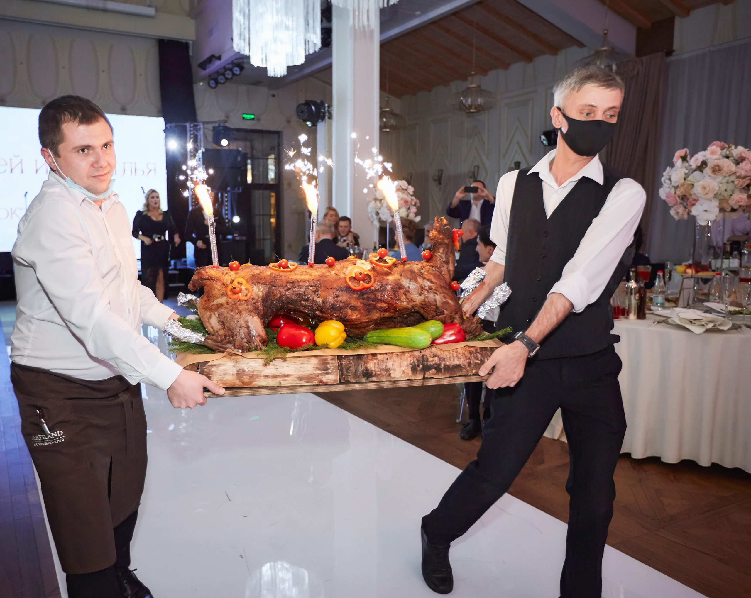 Звёздный свадебный приём в Москве. ТВИНС СТУДИО фото и видео. ТВИНС СТУДИО — лучшие свадебные фотографы и видеографы в Краснодаре