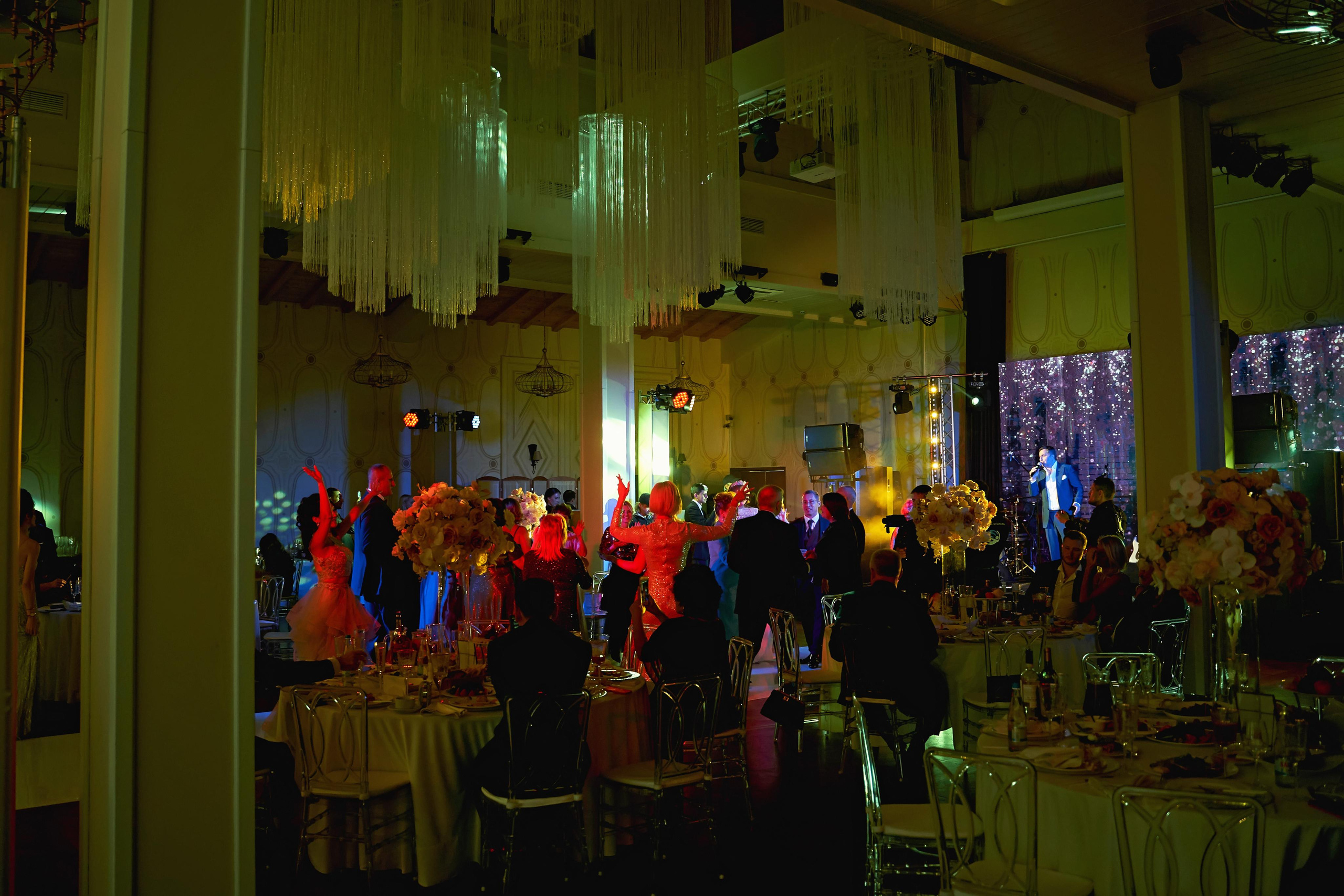 Звёздный свадебный приём в Москве. ТВИНС СТУДИО фото и видео. ТВИНС СТУДИО — лучшие свадебные фотографы и видеографы в Краснодаре