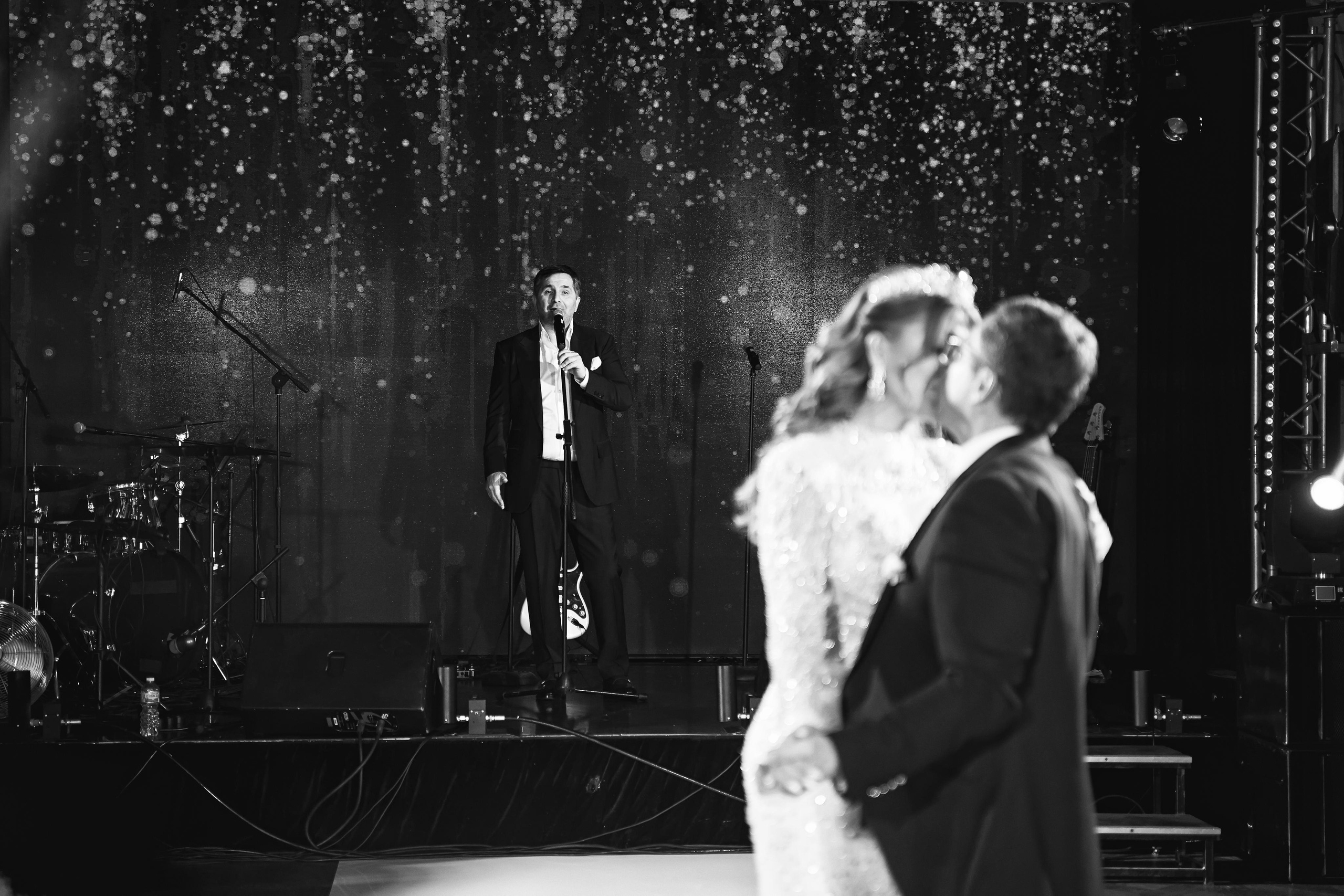 Звёздный свадебный приём в Москве. ТВИНС СТУДИО фото и видео. ТВИНС СТУДИО — лучшие свадебные фотографы и видеографы в Краснодаре