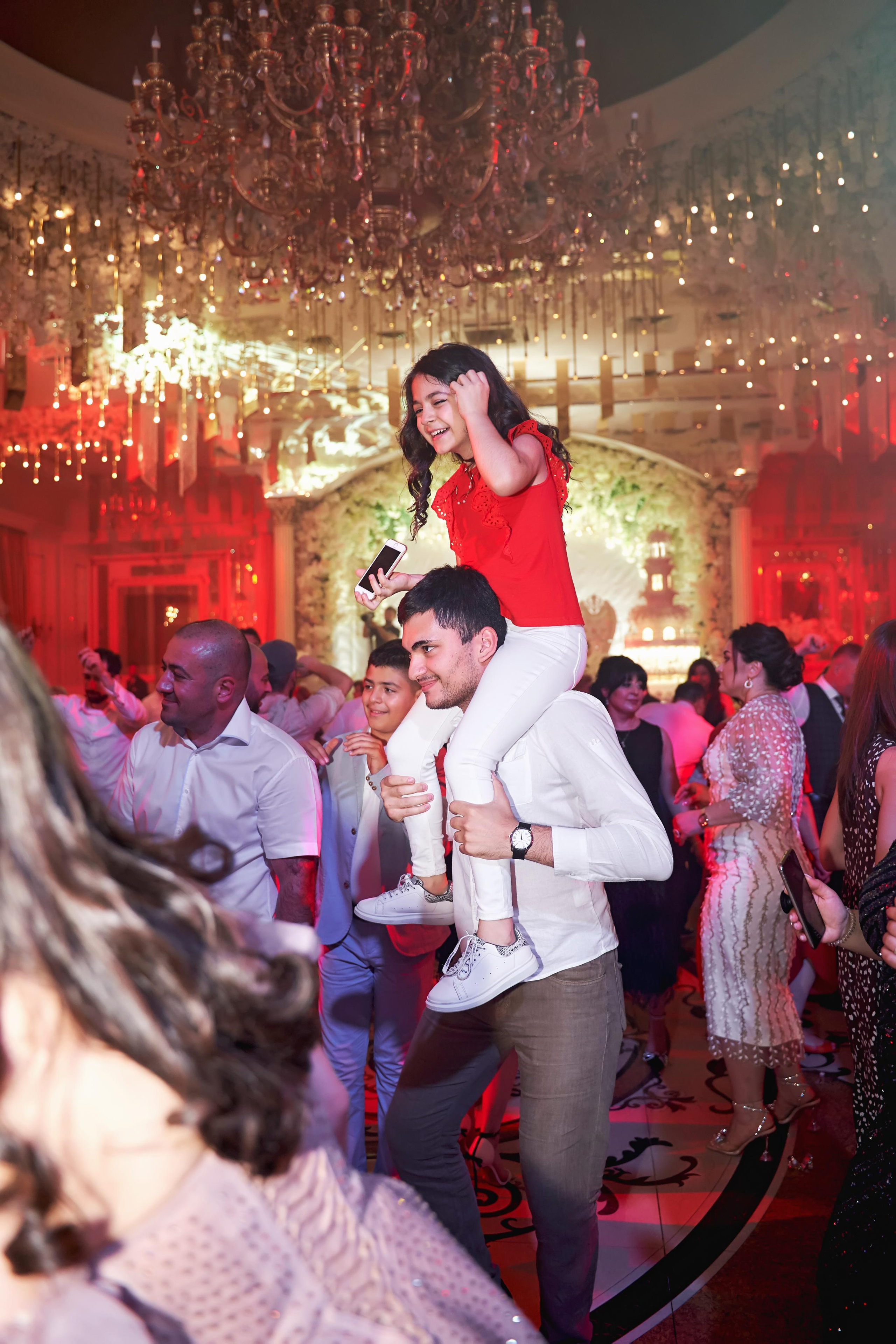 Свадебный приём в Пятигорске. SAPG + TWINS STUDIO. ТВИНС СТУДИО — лучшие свадебные фотографы и видеографы в Краснодаре