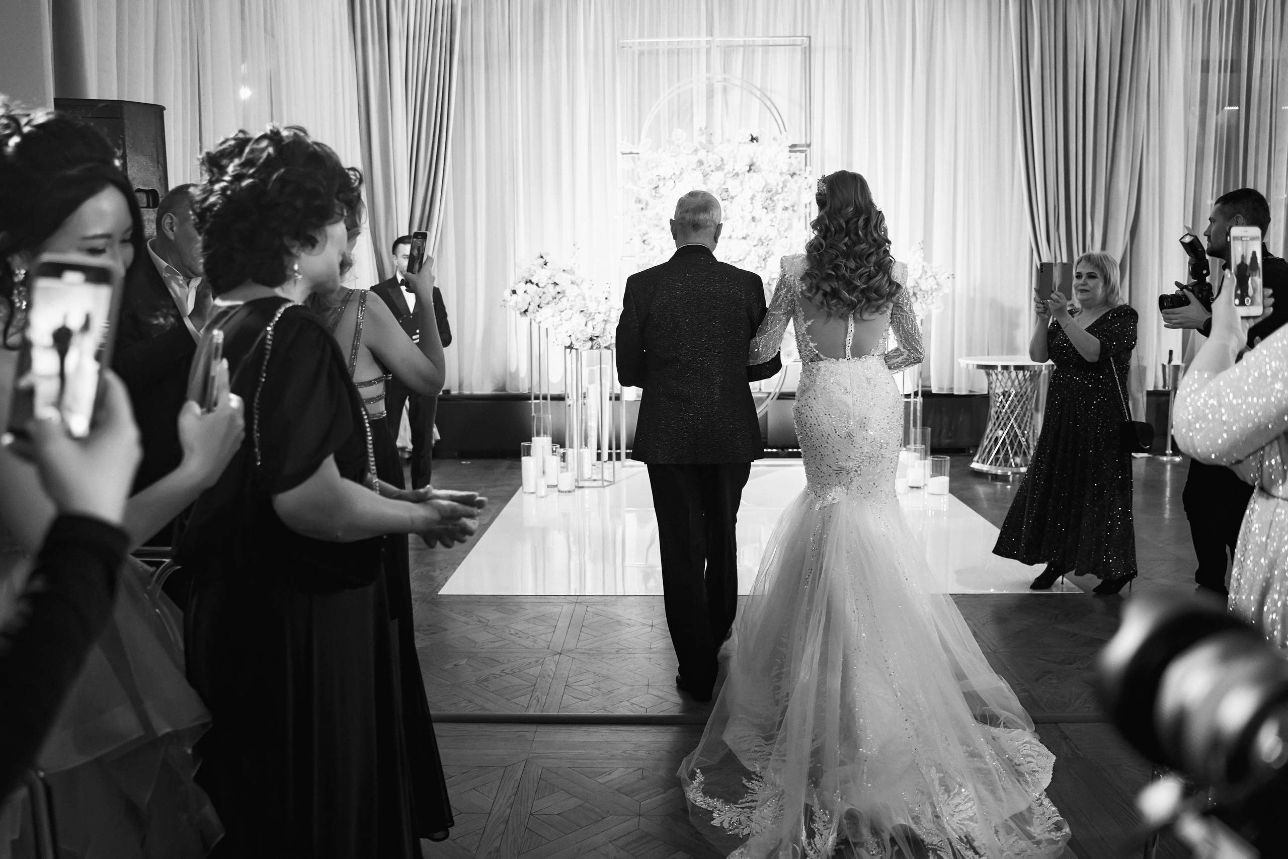 Звёздный свадебный приём в Москве. ТВИНС СТУДИО фото и видео. ТВИНС СТУДИО — лучшие свадебные фотографы и видеографы в Краснодаре