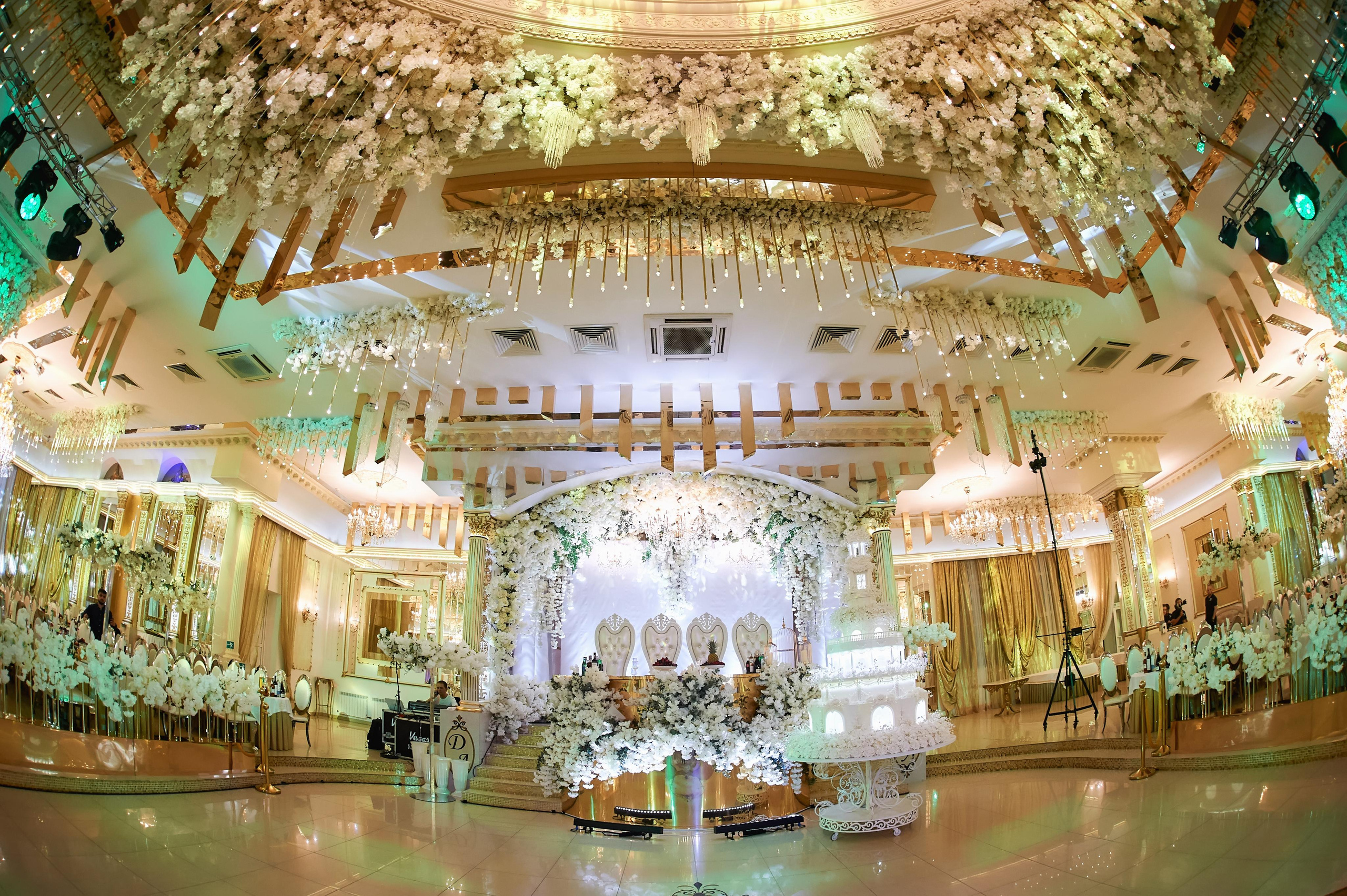 Свадебный приём в Пятигорске. SAPG + TWINS STUDIO. ТВИНС СТУДИО — лучшие свадебные фотографы и видеографы в Краснодаре