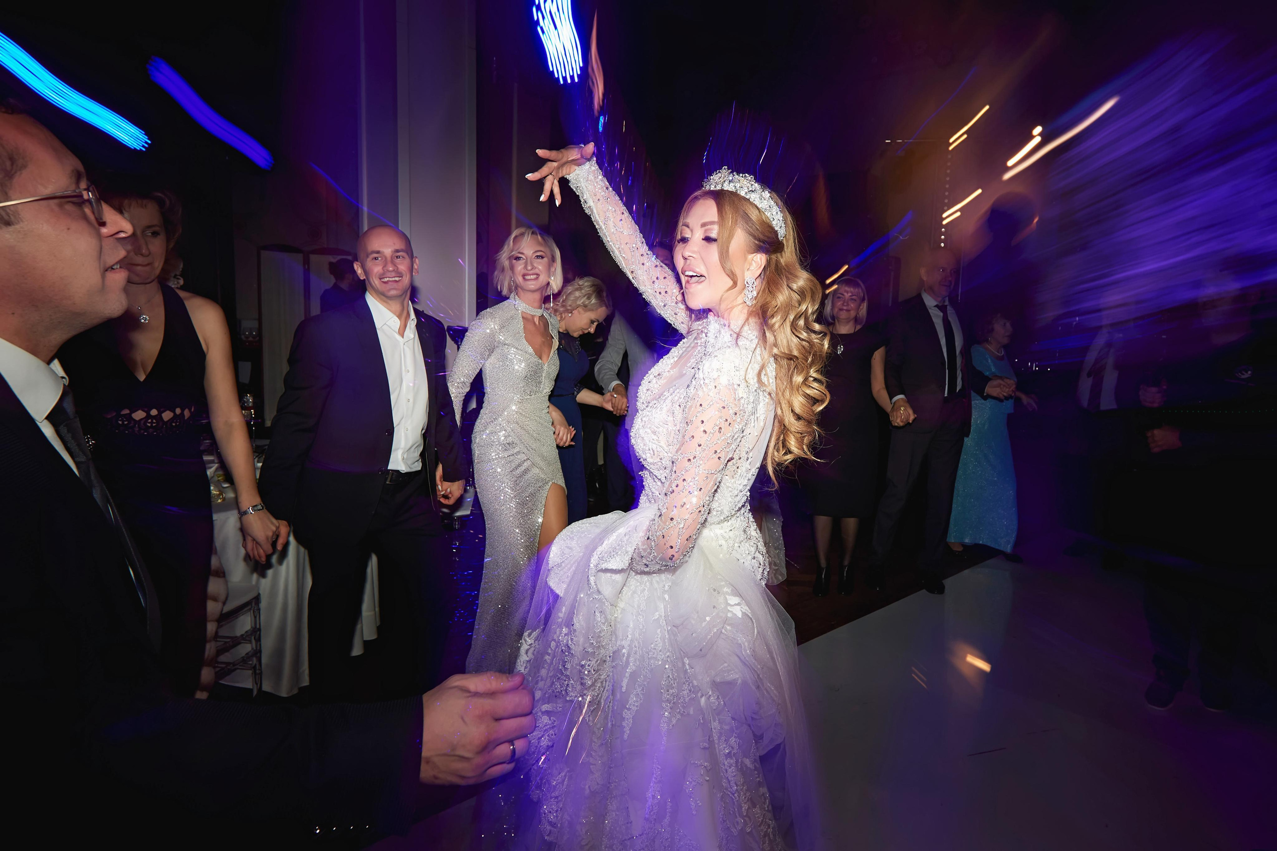 Звёздный свадебный приём в Москве. ТВИНС СТУДИО фото и видео. ТВИНС СТУДИО — лучшие свадебные фотографы и видеографы в Краснодаре