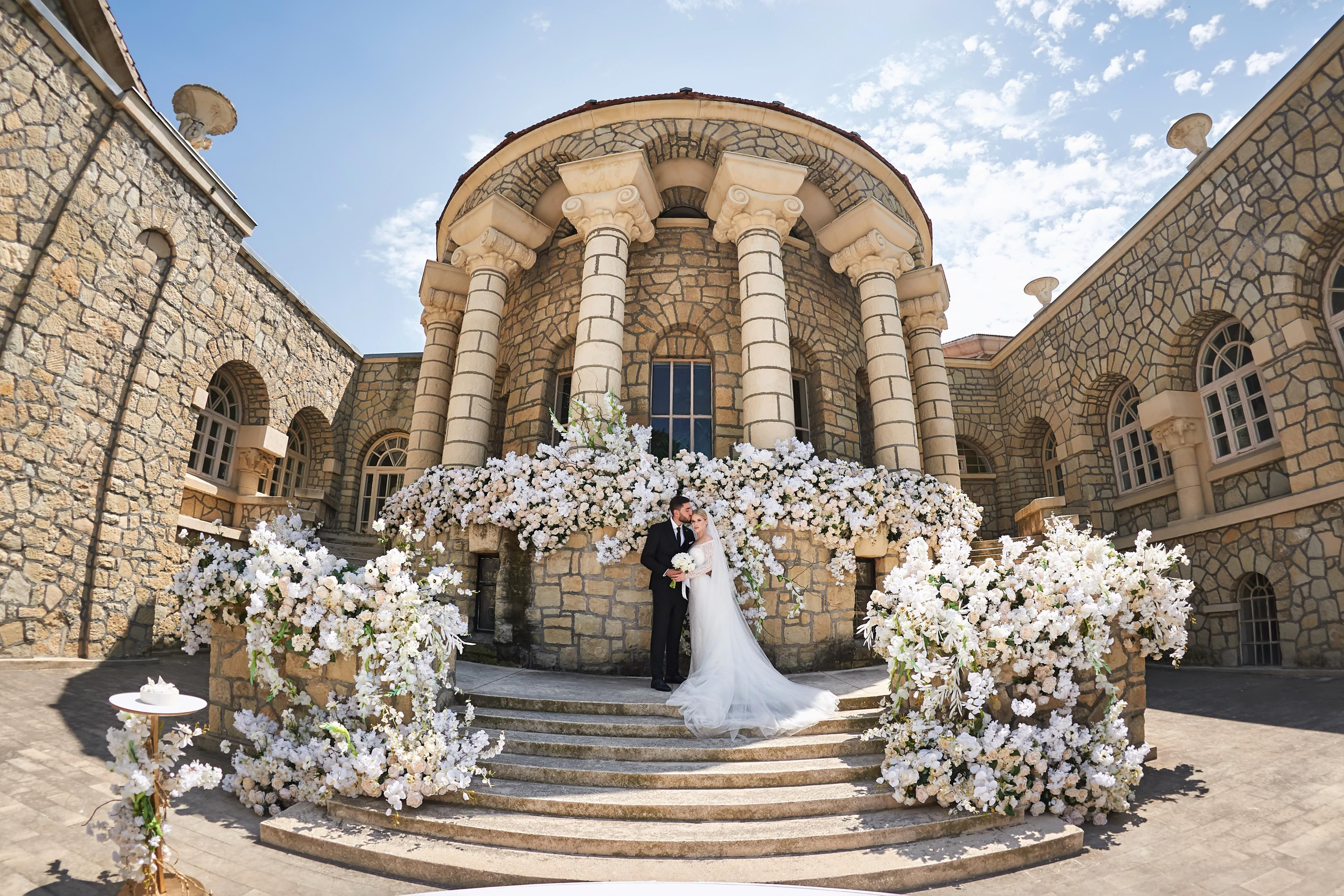 Свадебный приём в Пятигорске. SAPG + TWINS STUDIO. ТВИНС СТУДИО — лучшие свадебные фотографы и видеографы в Краснодаре