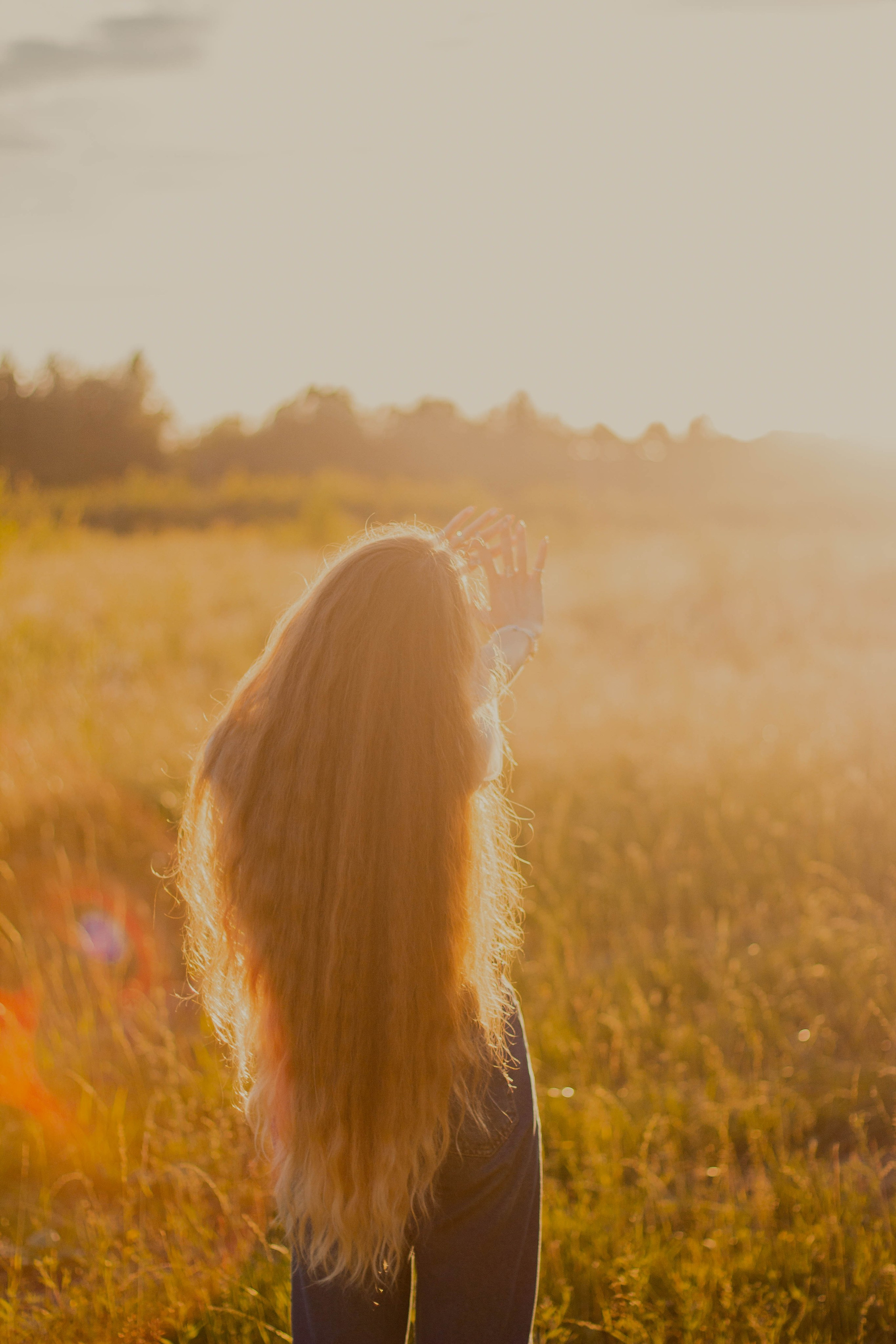 Ира на закате. Фотограф Нетбай Ксения в Москве Калуге