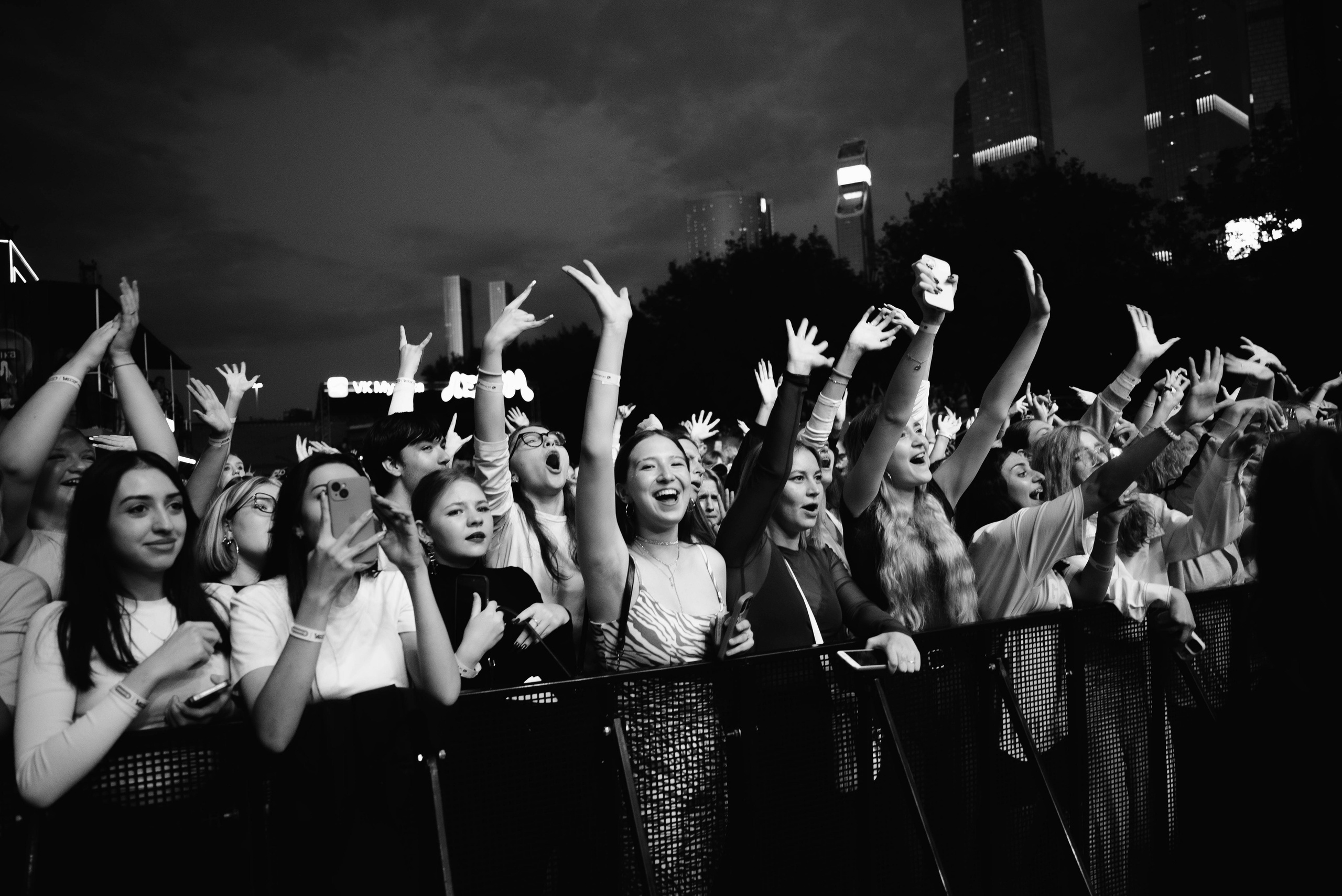 Концерт NKEEI, ARTEM SHILOVETS, UNIQE. Фотограф Нетбай Ксения в Москве Калуге