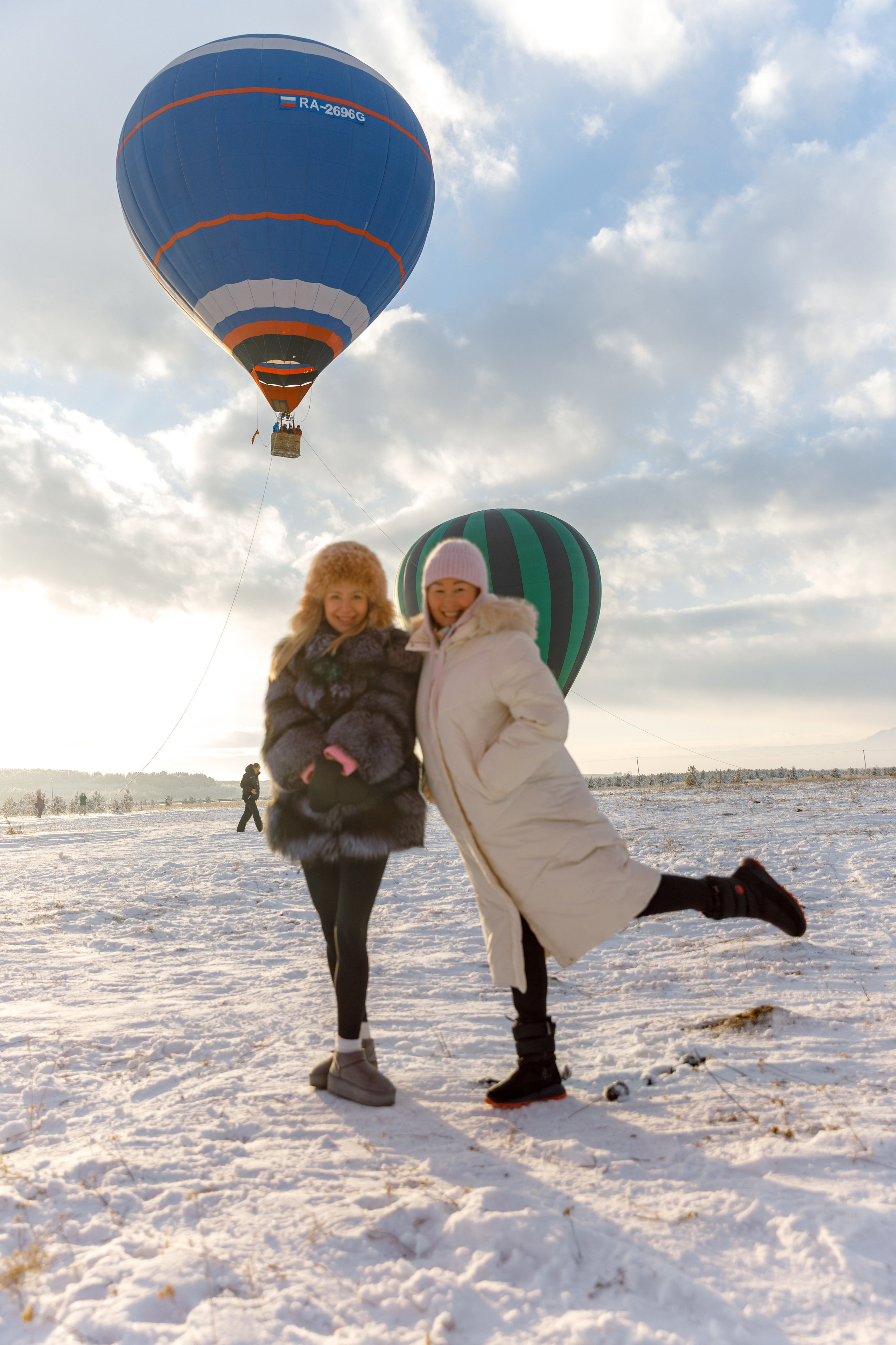 ЯБЛОКИ НА СНЕГУ. Свадебный фотограф Иркутск, репортажный фотограф Иркутск