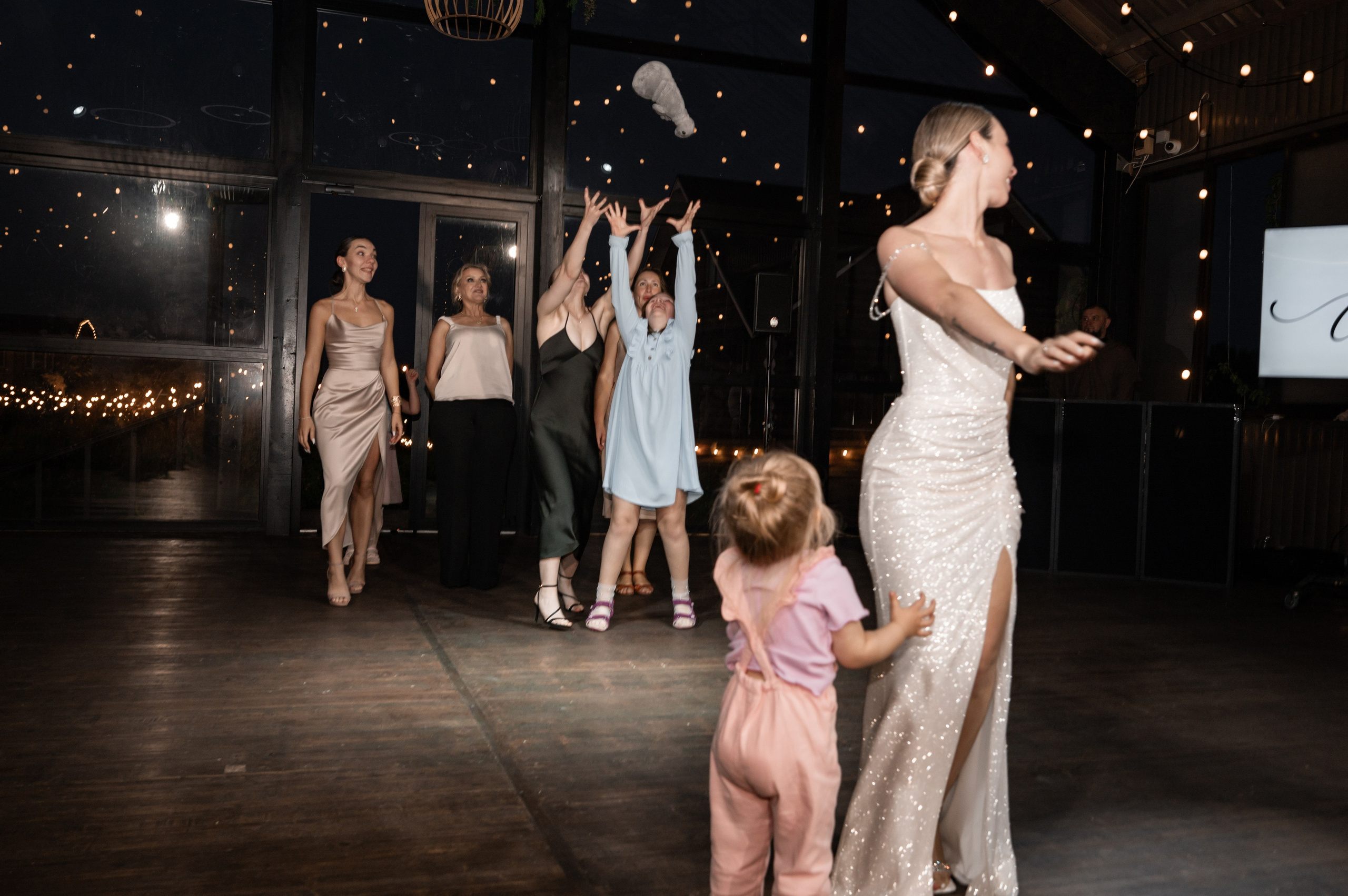 2024. Богдан и Ирина. Свадебный и семейный фотограф в Москве и Европе Евгения Амелина