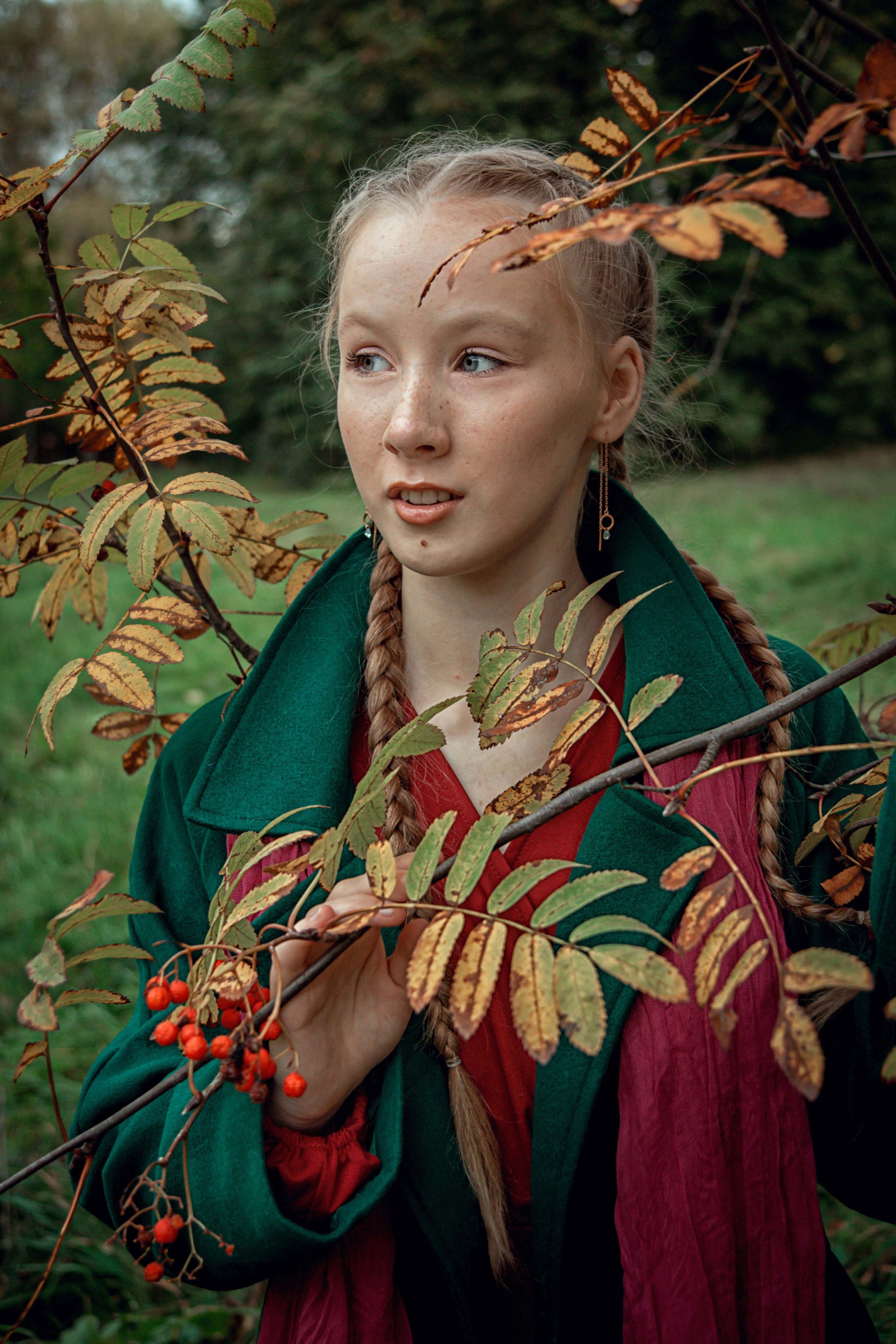 Осенняя прогулка сестер. Семейный и детский фотограф в Москве Ольга Кривенцова