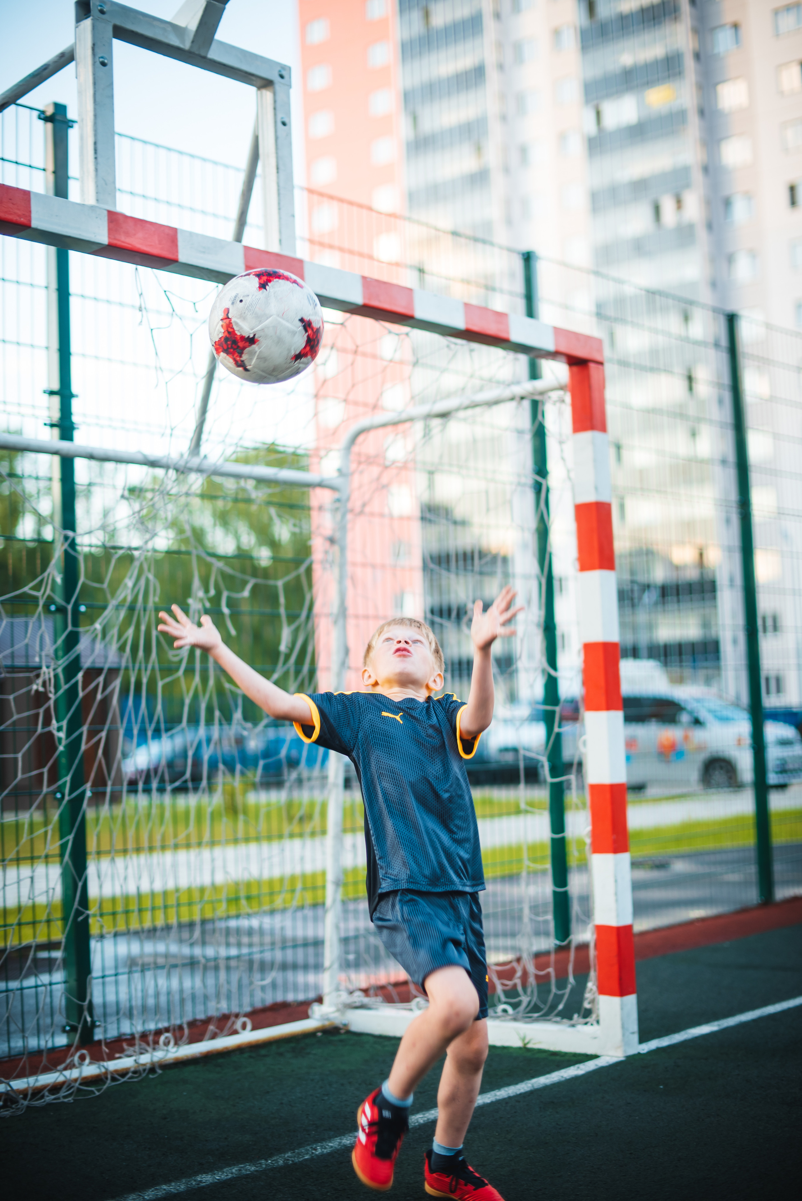 Про футбол во дворе. Семейный и детский фотограф в Новосибирске Доронина Ольга