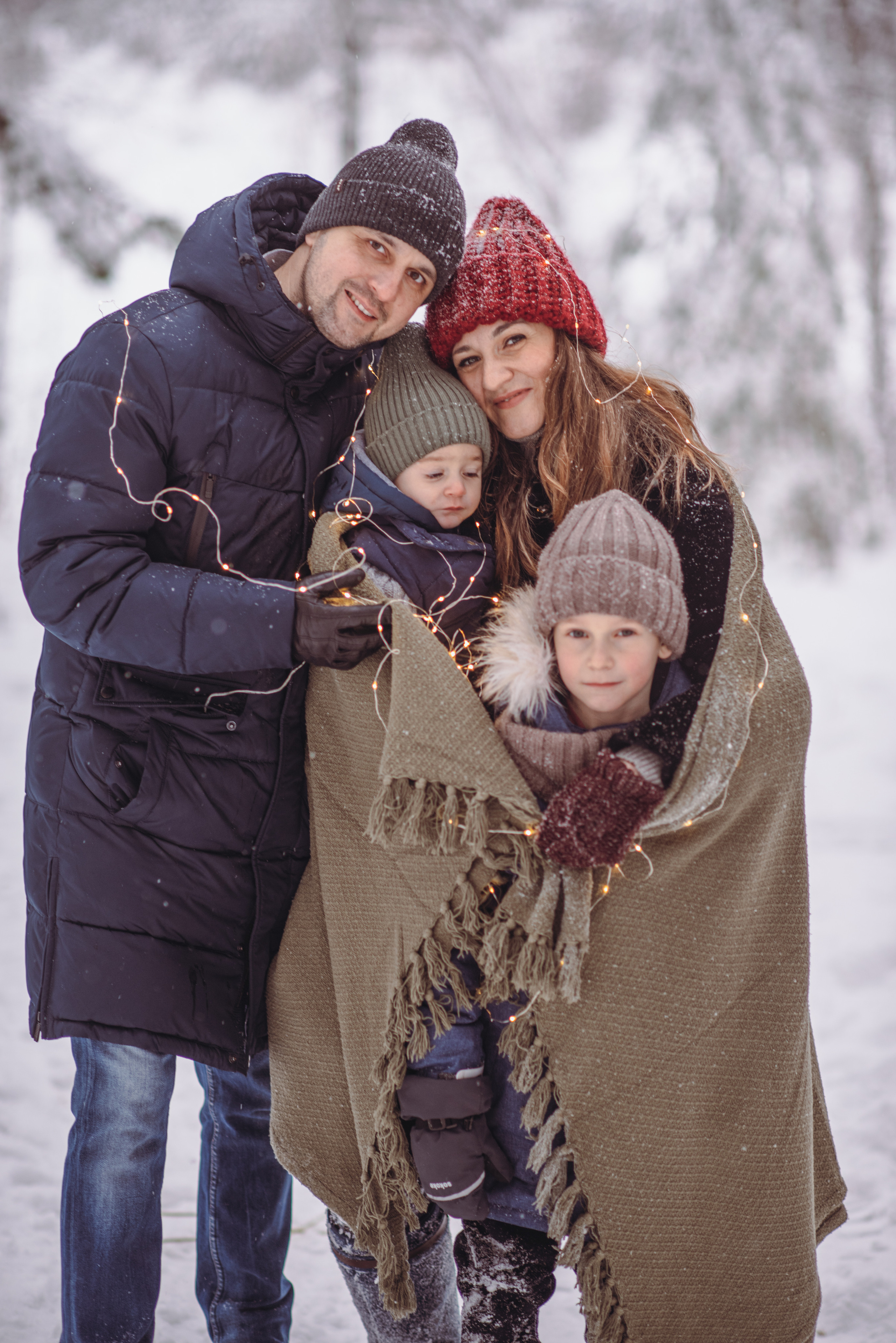 Зимняя прогулка в лесу. Семейный и детский фотограф в Новосибирске Доронина Ольга