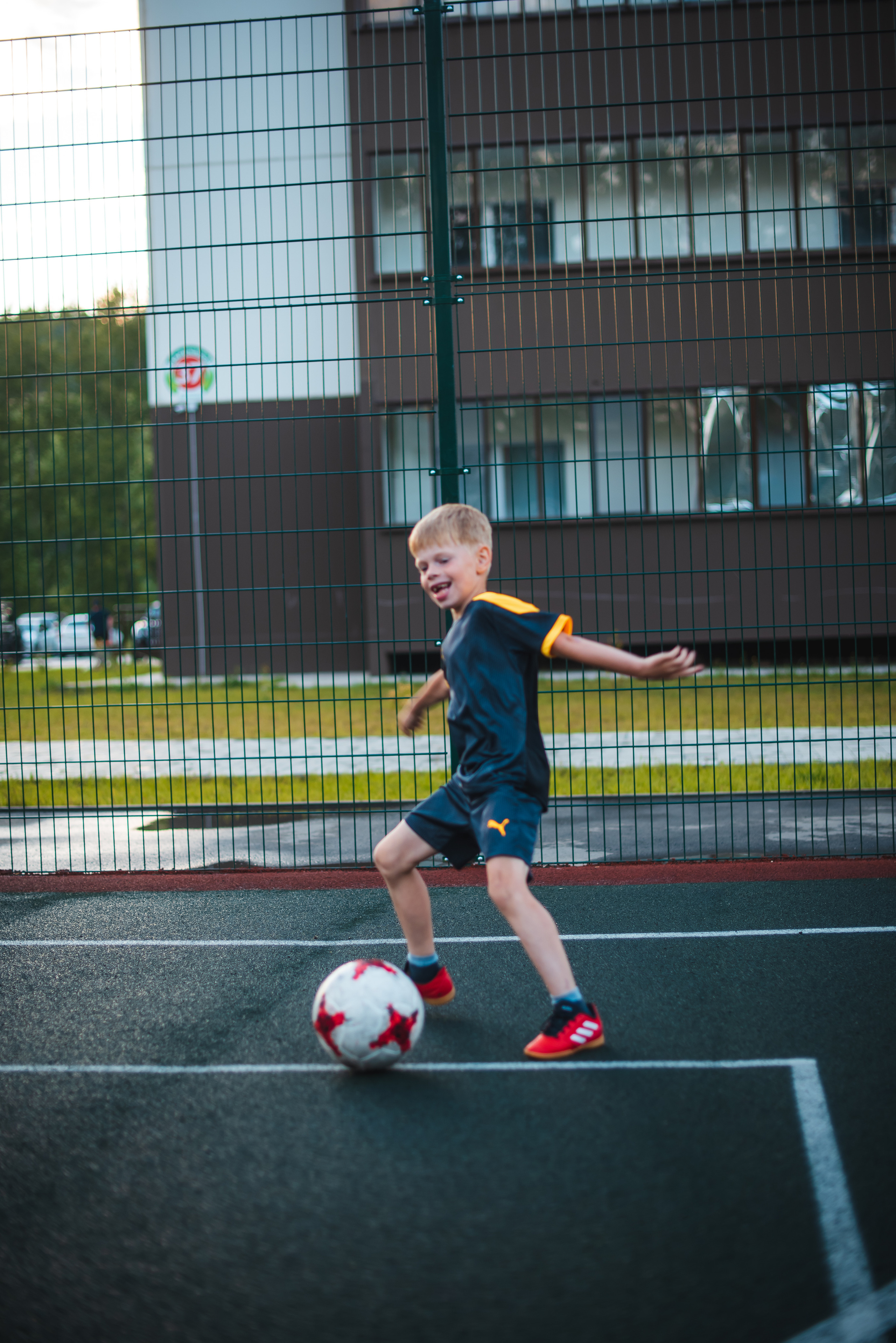 Про футбол во дворе. Семейный и детский фотограф в Новосибирске Доронина Ольга
