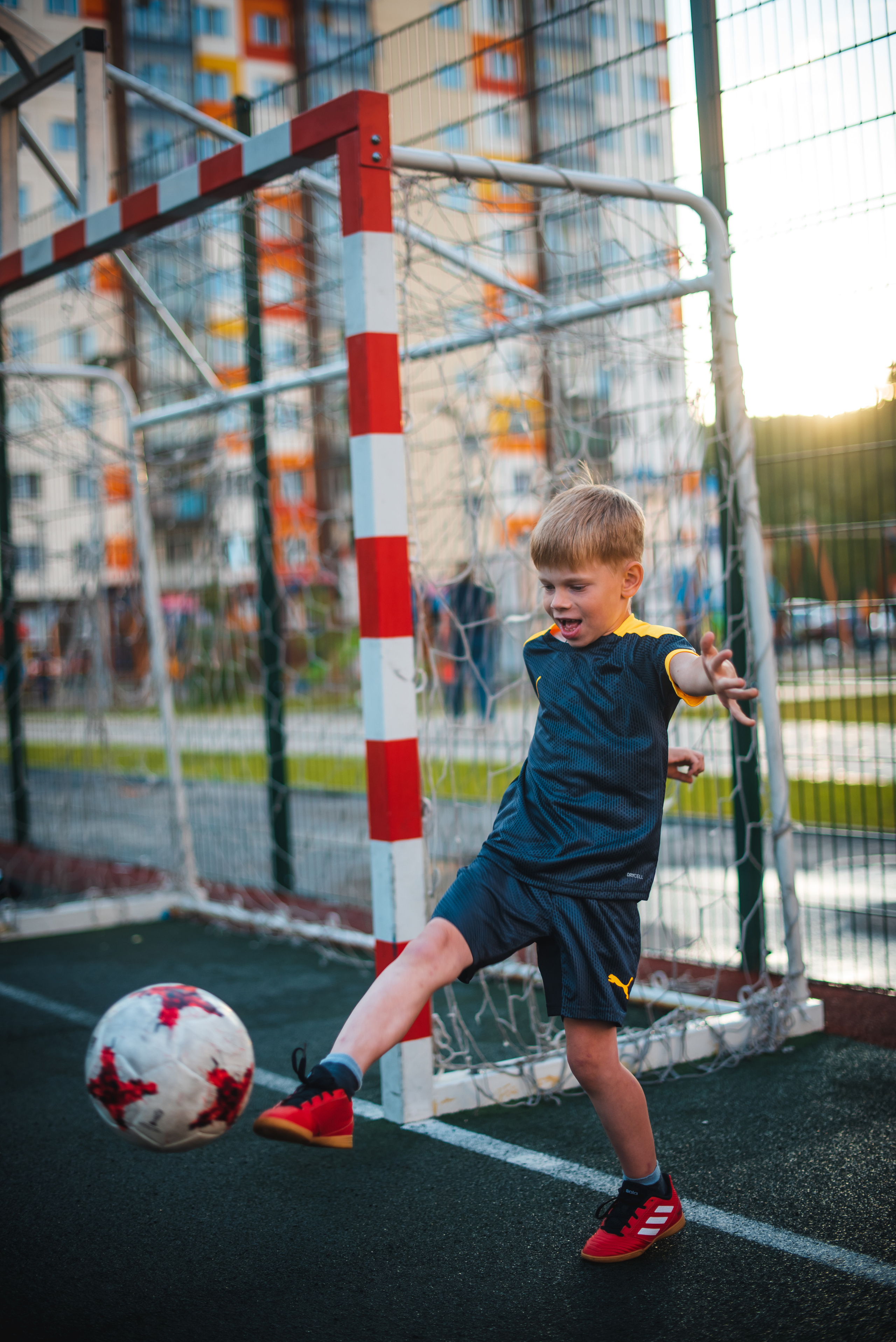 Про футбол во дворе. Семейный и детский фотограф в Новосибирске Доронина Ольга