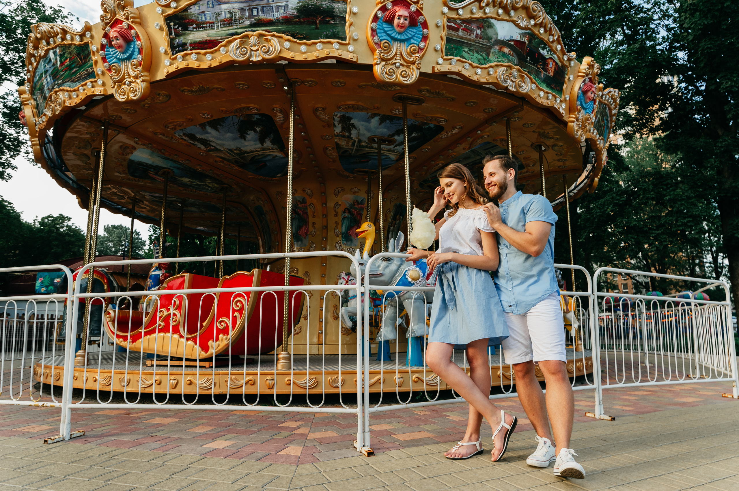 Двое, карусель и сахарная вата. Фотограф в Белгороде Александр Архипов