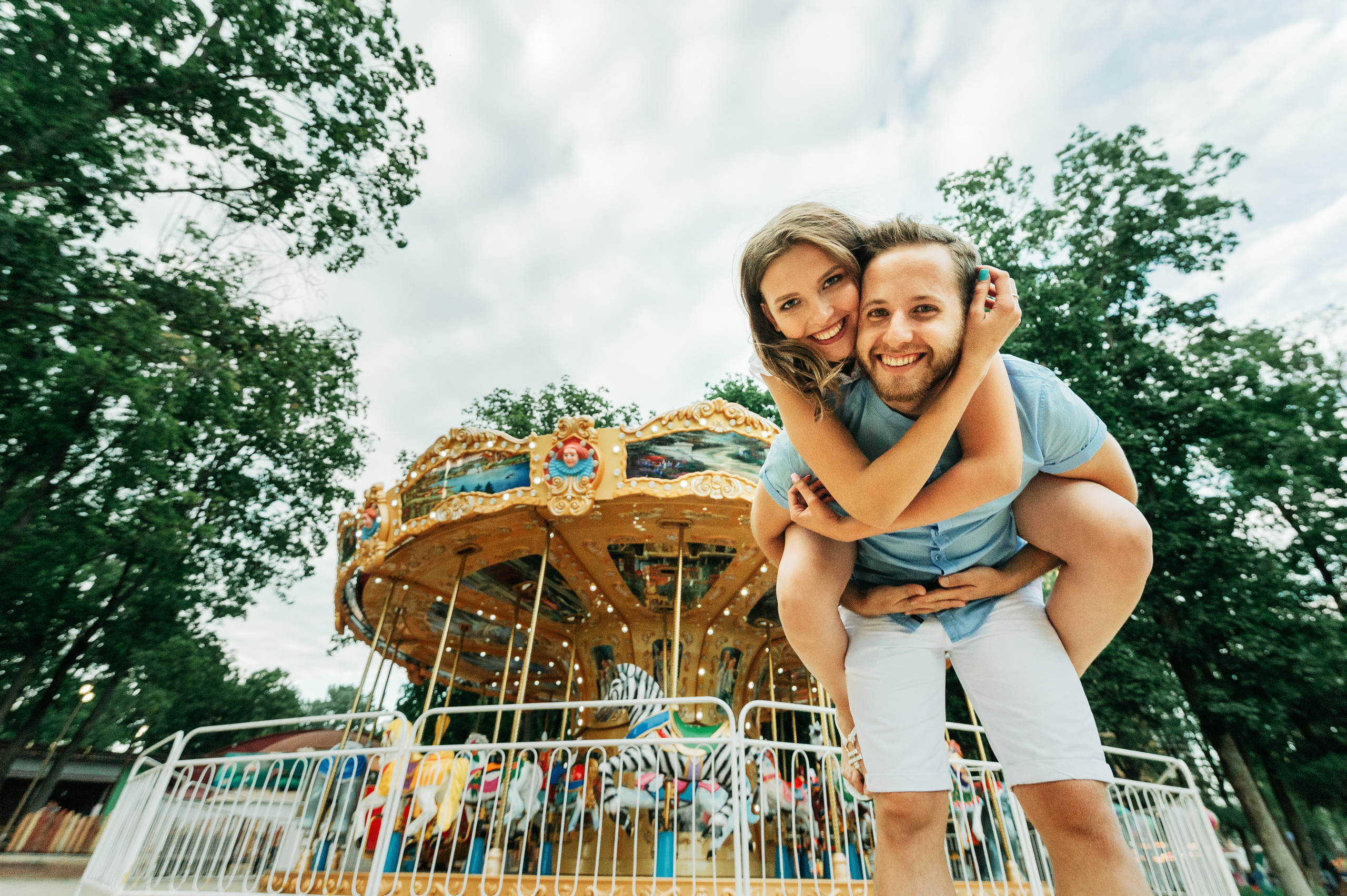 Двое, карусель и сахарная вата. Фотограф в Белгороде Александр Архипов