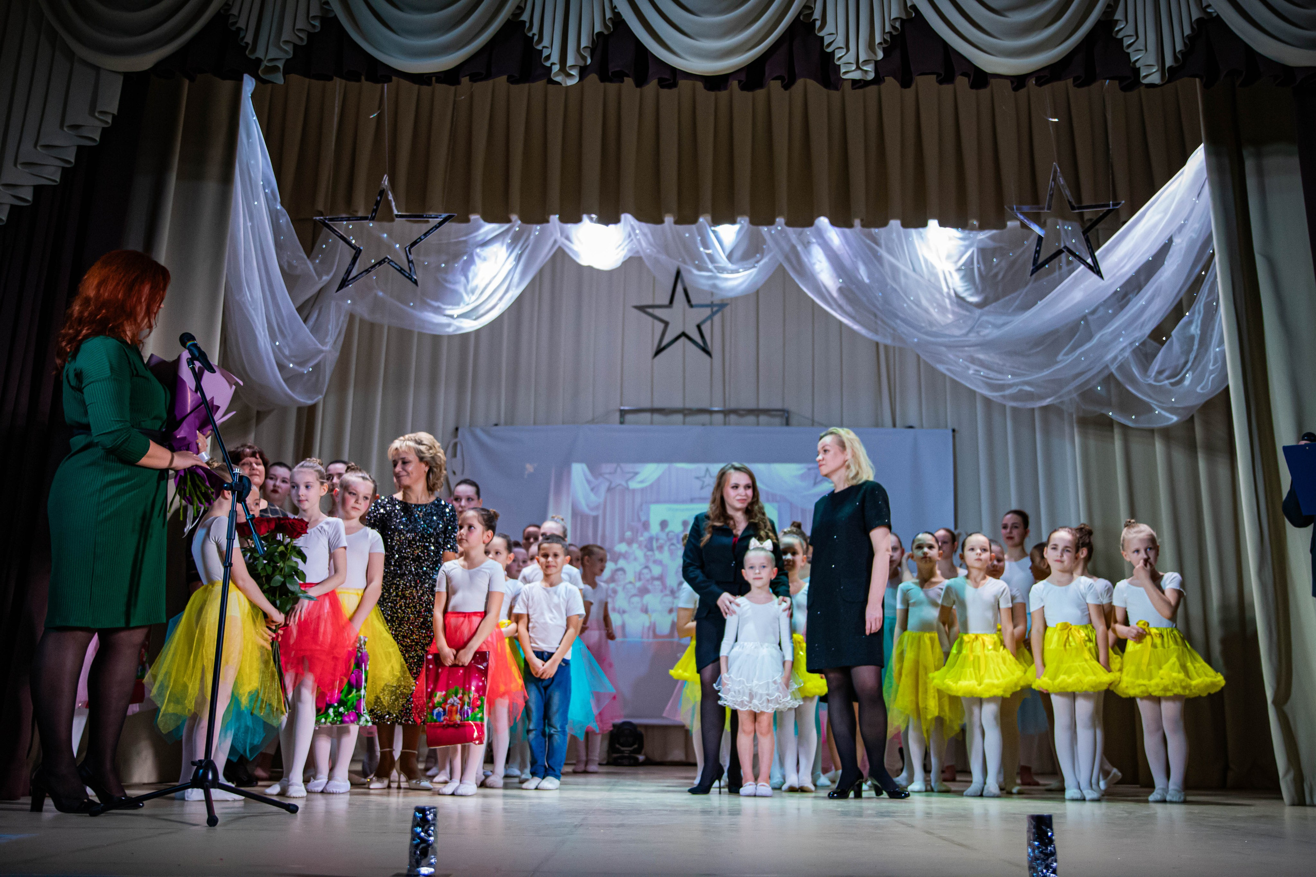 «Конфетти» Юбилейный концерт «Твори Добро». Фотограф Дарья Маташкова