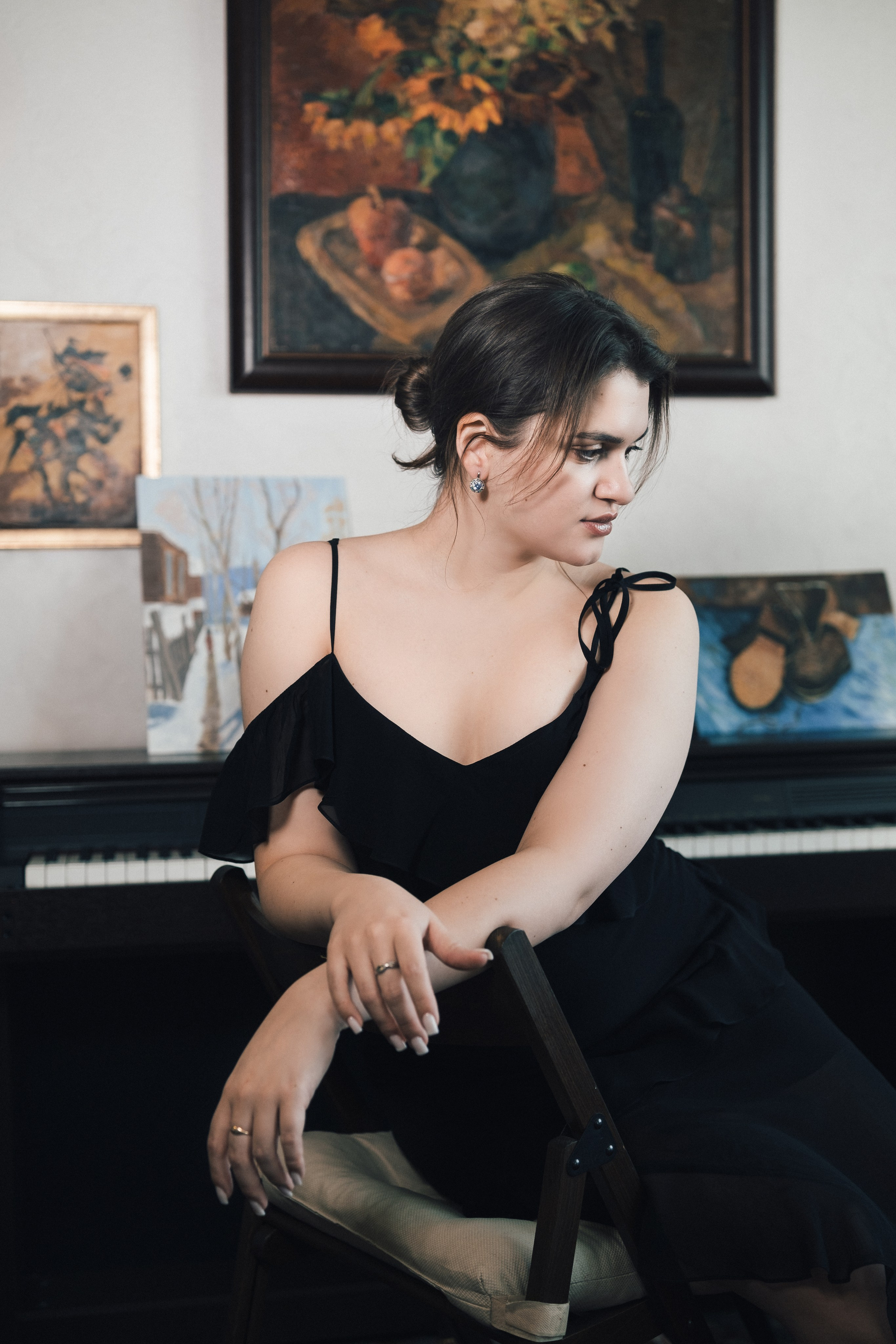 Женская портретная фотосессия дома. Портретный фотограф Анна Камратова. Чита. Помогу Вам создать историю, в которой Вы — главный герой!