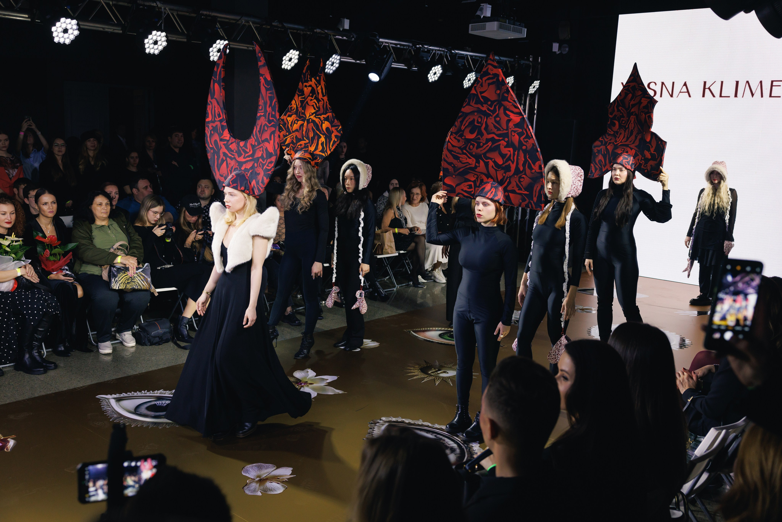 Volga Fashion Week. Профессиональный фотограф в Москве Захар Ишутин