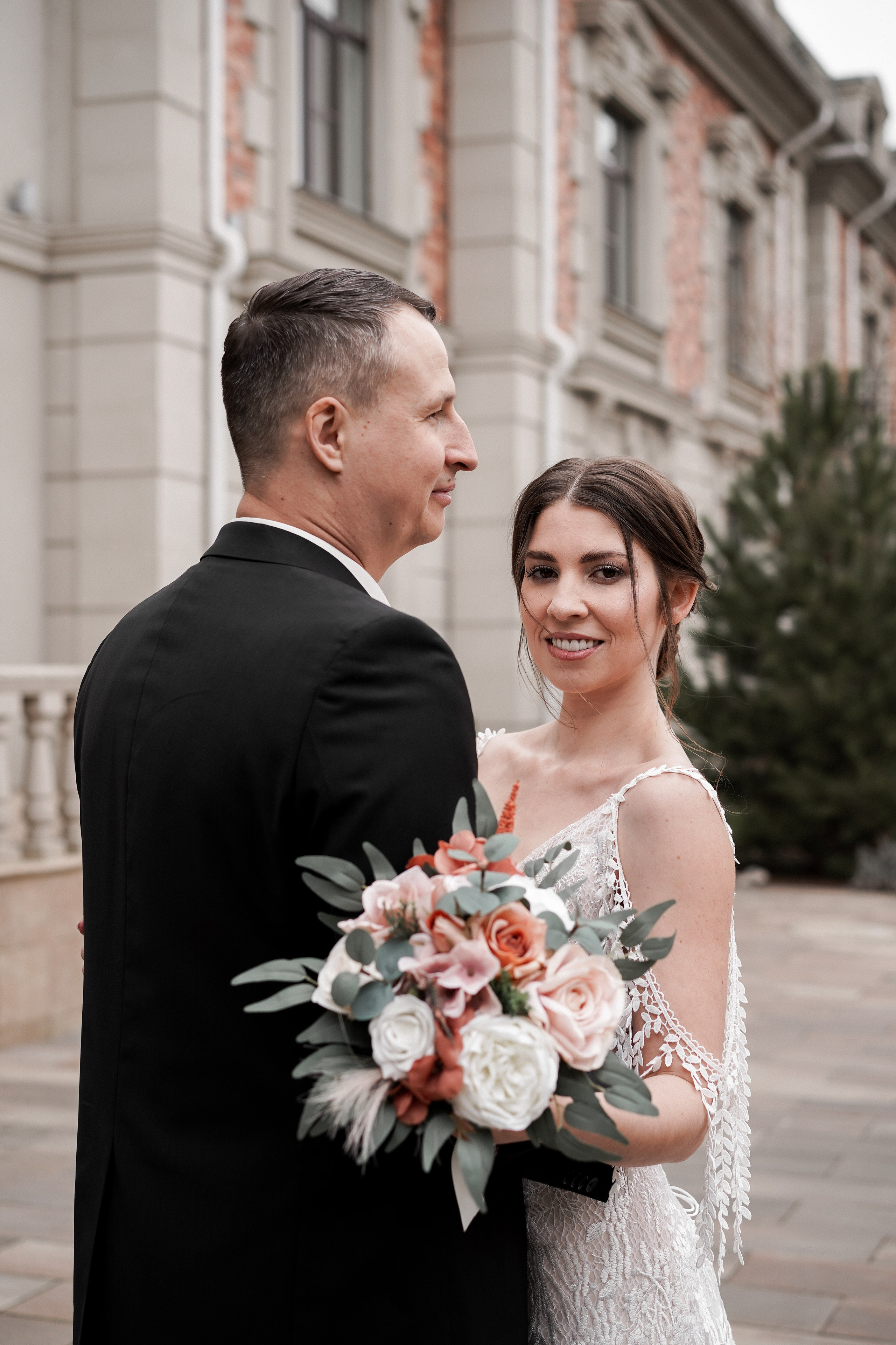 Свадебная фотосессия в Графском парке. Ростов-на-Дону. Свадебный фотограф в Ростове-на-Дону. Таинство Крещения и Венчания, семейные фотосессии. Алёна Чёботова