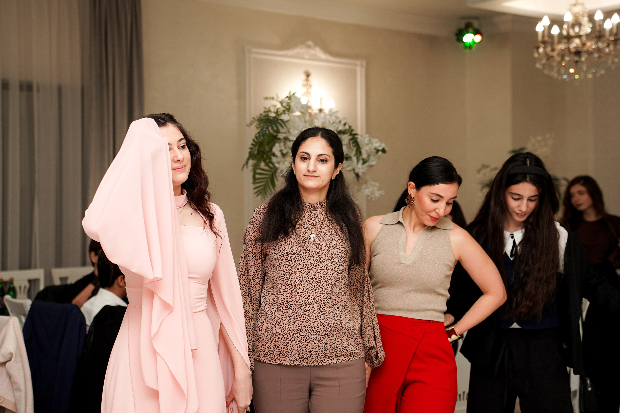 Сватовство. Свадебный фотограф в Ростове-на-Дону. Таинство Крещения и Венчания, семейные фотосессии. Алёна Чёботова