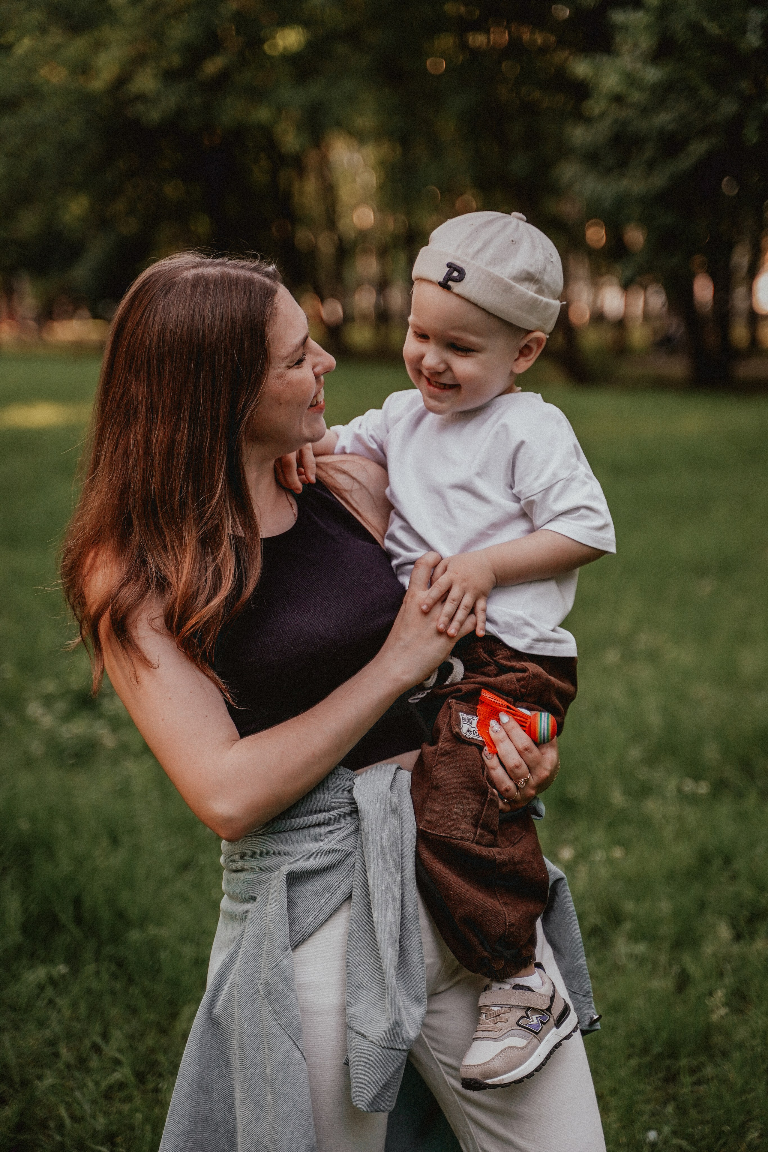 Семейная фотосессия со скейтом и самокатом. Семейный и женский фотограф в Краснодаре Анастасия Приймак