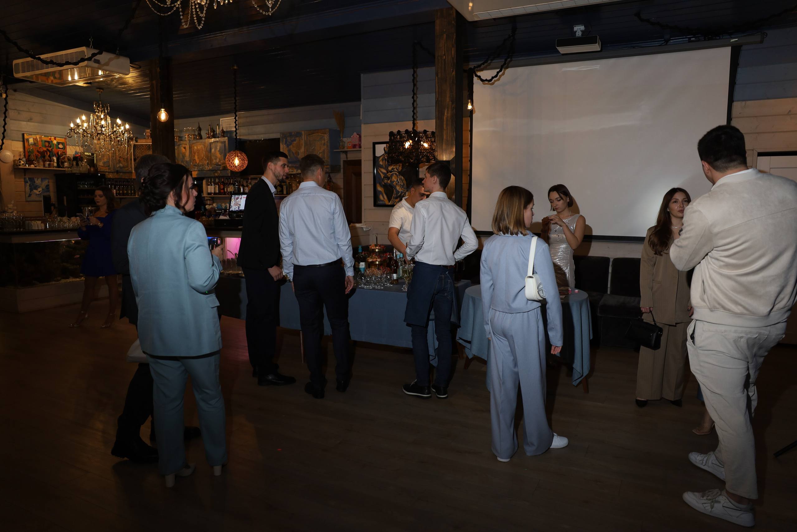 𝒜𝓇𝓉𝑒𝓂 & 𝐿𝓎𝓊𝓈𝓎𝒶 (𝓇𝑒𝓈𝓉𝒶𝓊𝓇𝒶𝓃𝓉). 𝑀𝑜𝓈𝒸𝑜𝓌. Свадебный фотограф в Санкт-Петербурге