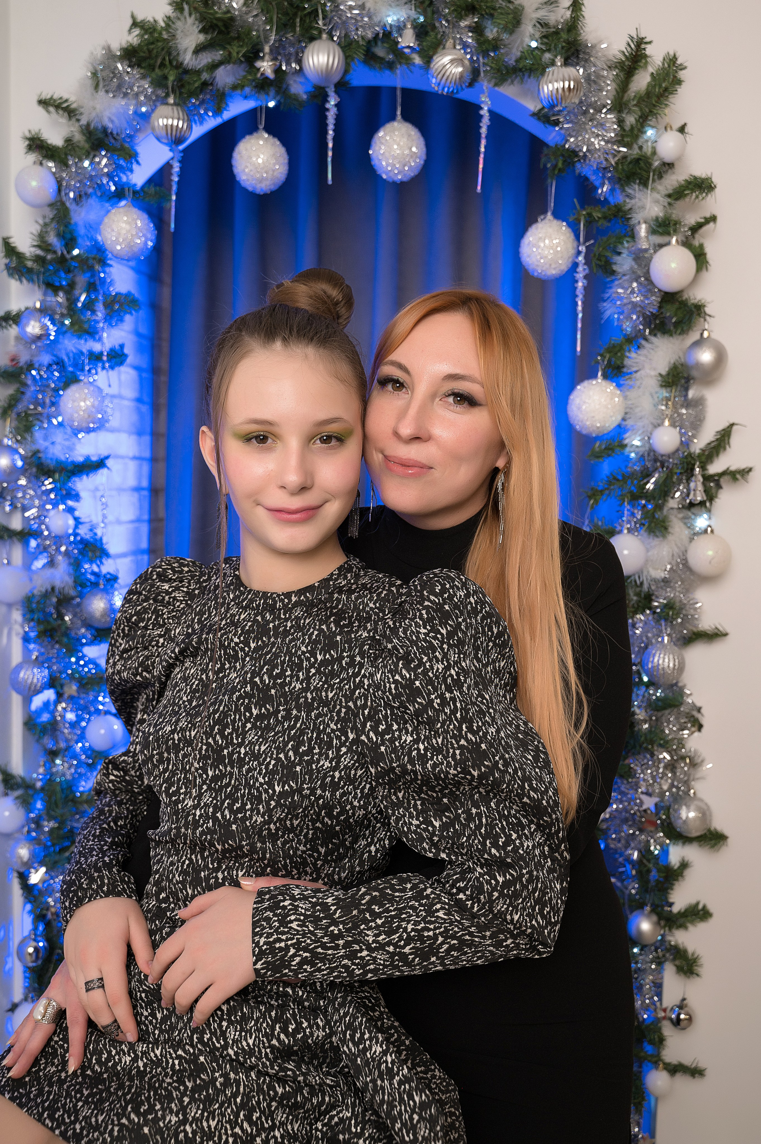 Фотостудия ПЕРЕМЕНА в Воронеже. Аренда для школьной съемки и не только