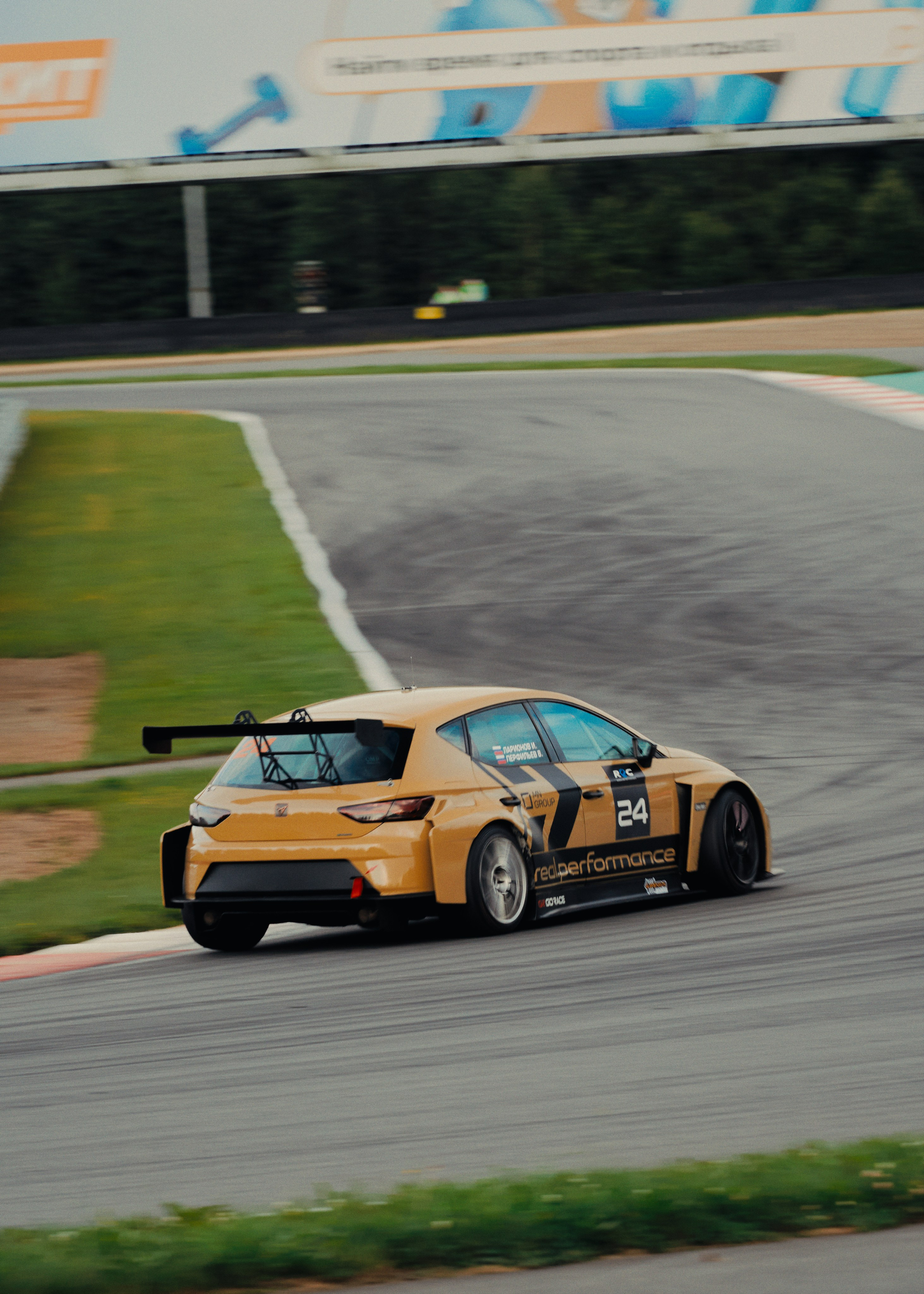 REC 2025. Автомобильный и коммерческий фотограф Москва