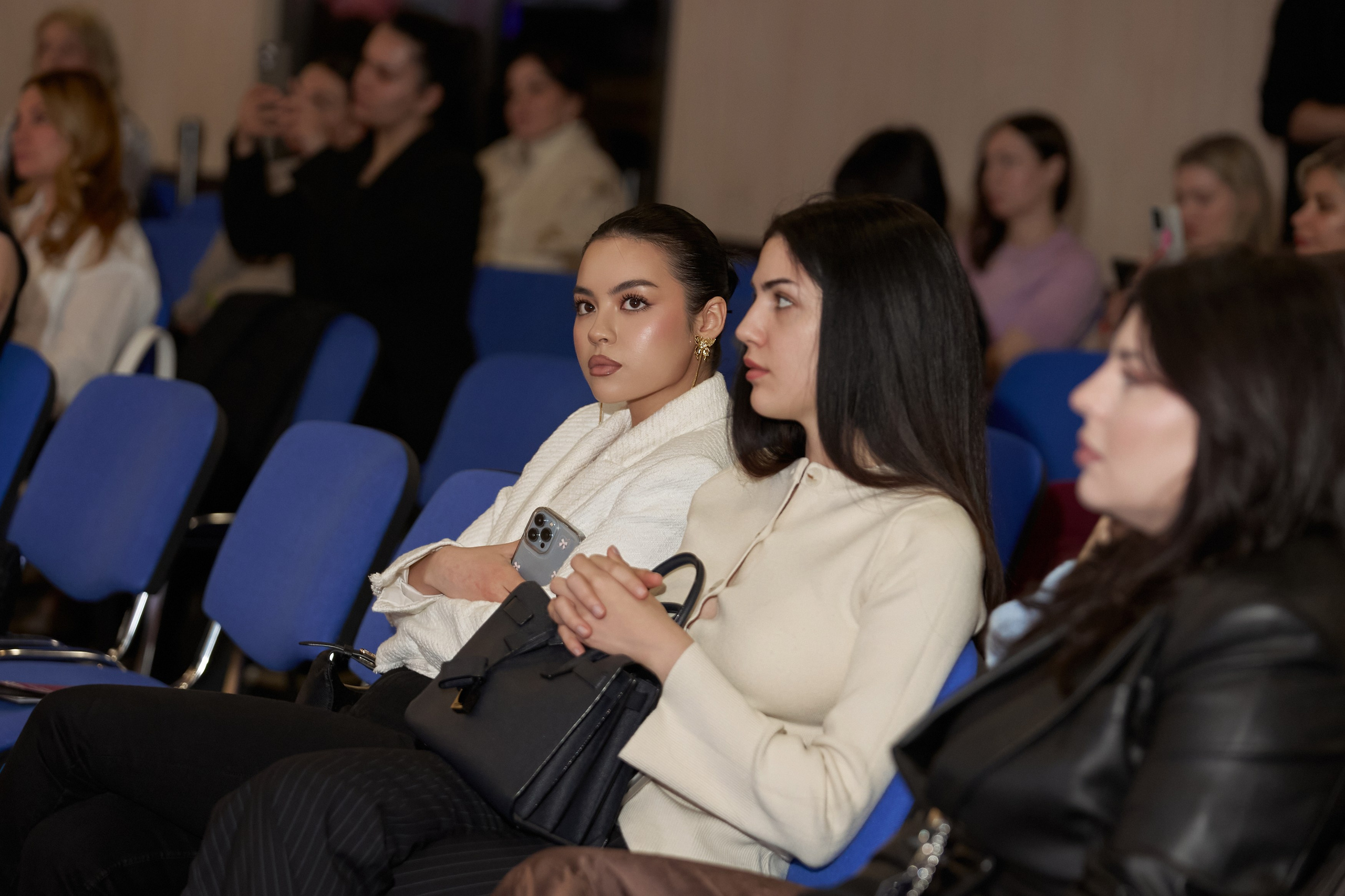 СЛУШАТЕЛИ. PRO-AGELESS