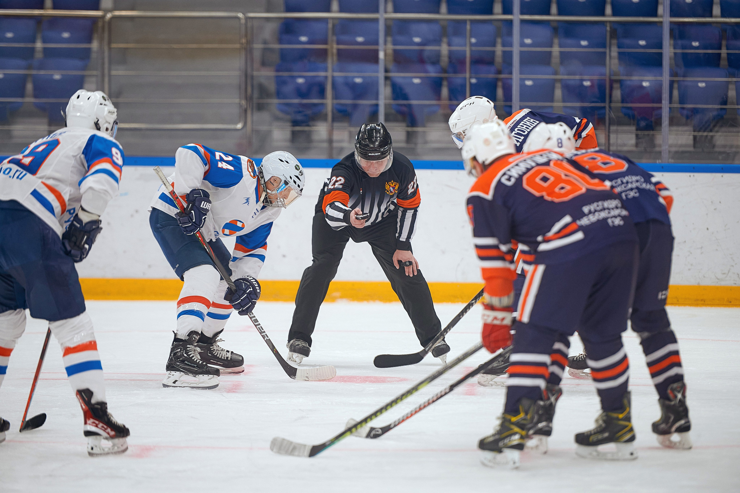 Портфолио репортажной фотосъёмки: Кристалл арена — Хоккей — РусГидро. Фотограф Яковлев Роман — Красноярск