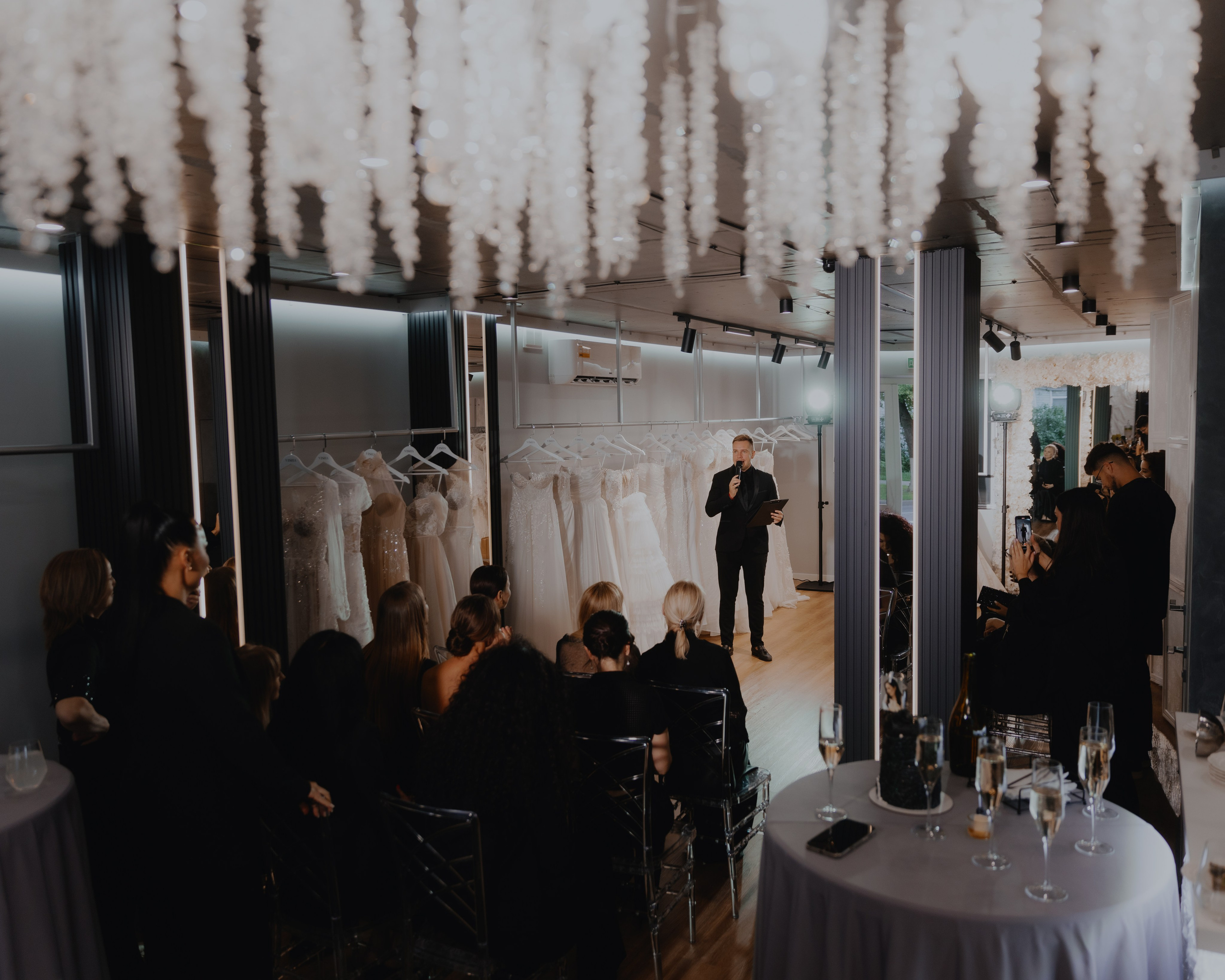 Открытие свадебного салона VISHA. Свадебные фотографы в Гомеле и Минске Сергей и Анастасия Фещенок