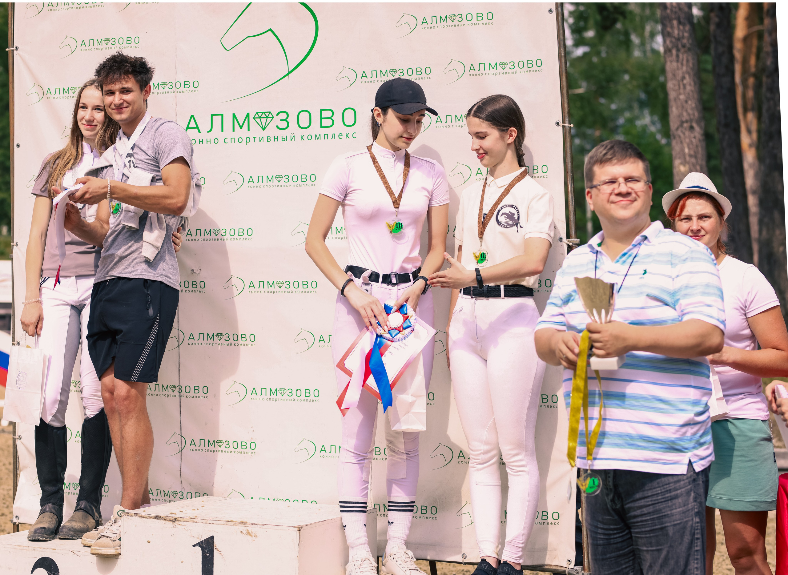 Соревнования по конному спорту. Фотограф репортажей и стритфотосессий в Москве Людмила Смирнова