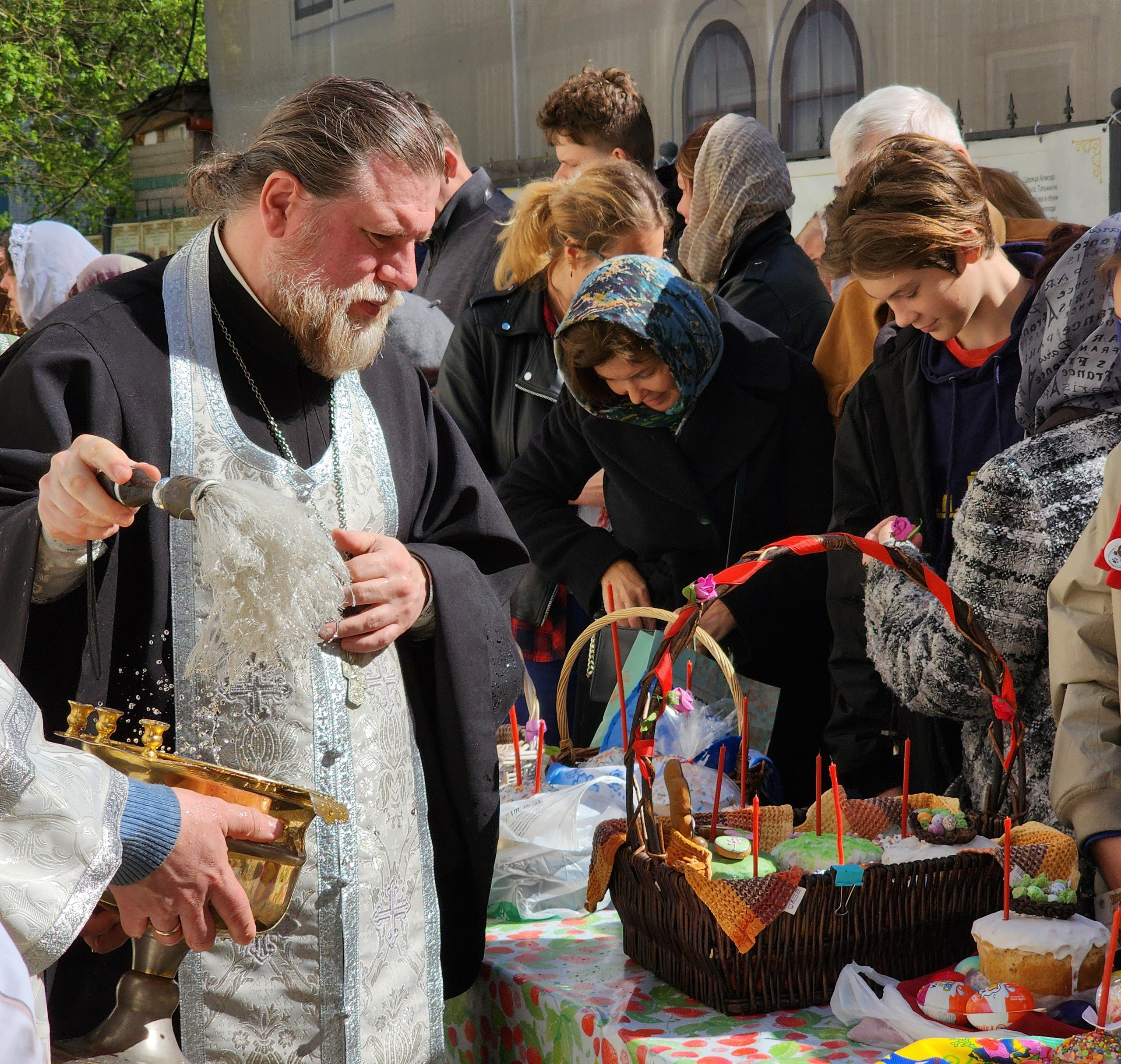 Великая суббота в Храме новомучеников в строгино
