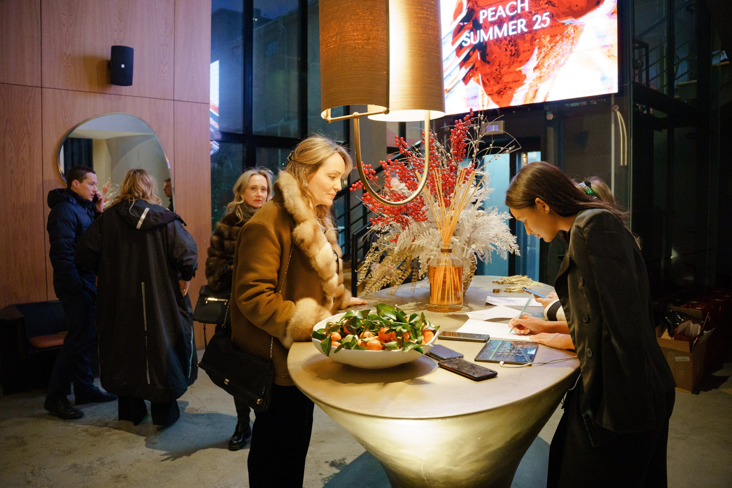 Литературный вечер «Libra». Репортажный фотограф в Москве Саша Дружинина