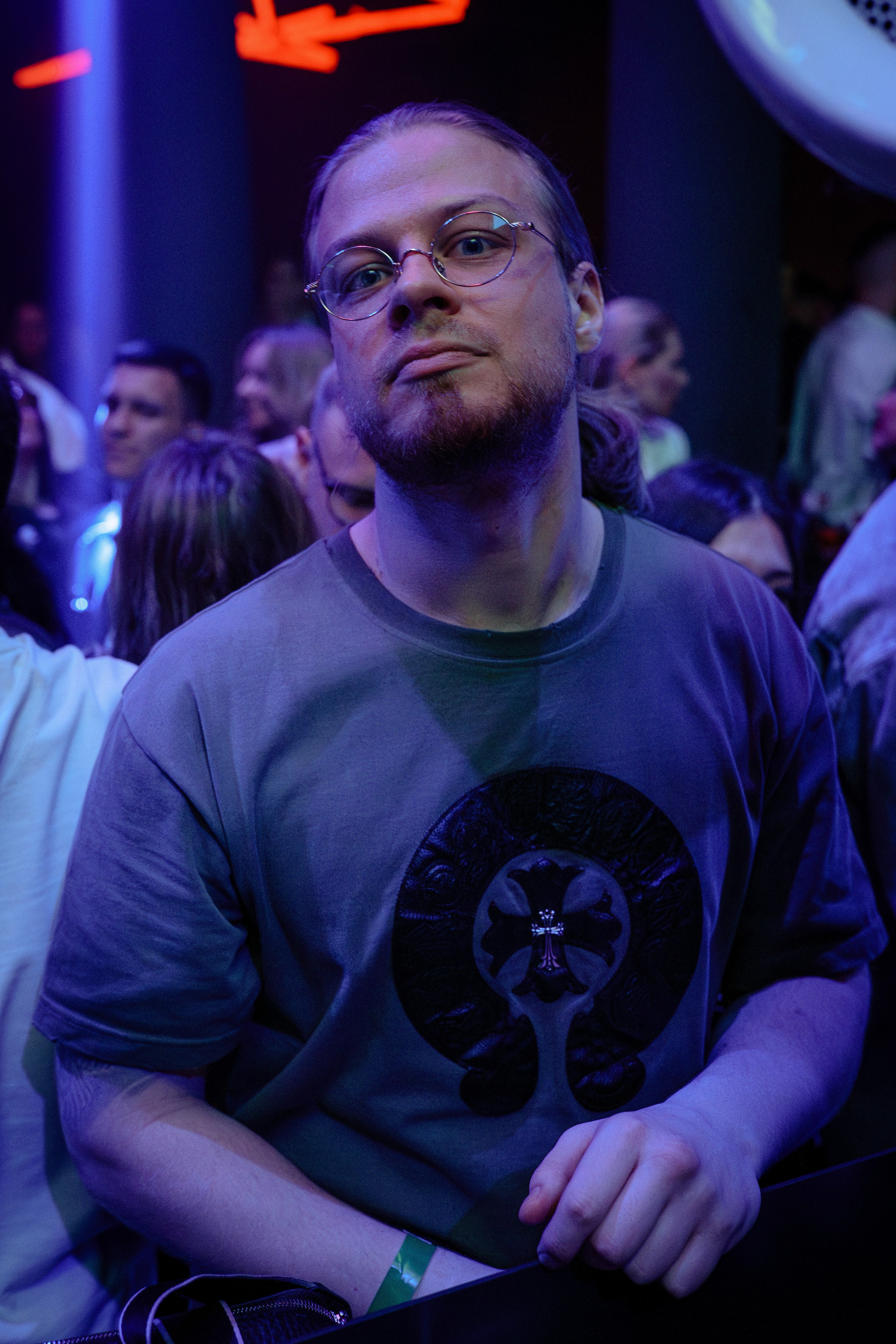 Вечеринка OSNOVATELI.LIVE репортажный фотограф Саша Дружинина. Репортажный фотограф в Москве Саша Дружинина