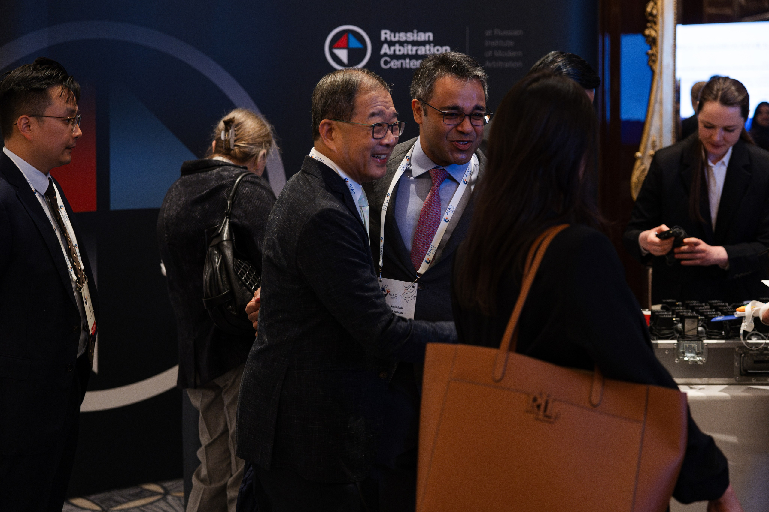 RIAC 2025. Свадебный репортажный фотограф в Москве